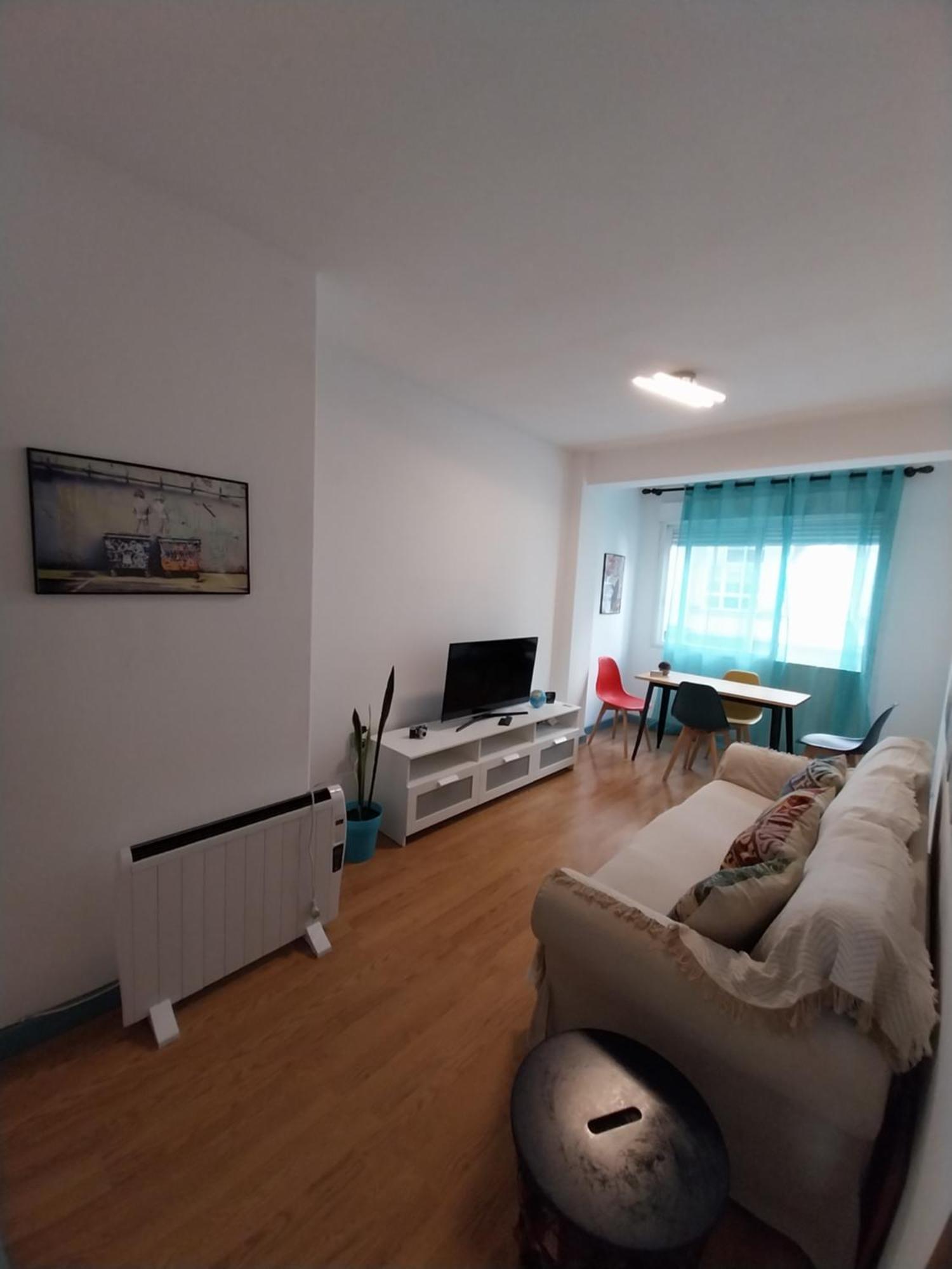 Apartamento Actualizado 2022, Casco Vello 7 Minutos, Wifi *