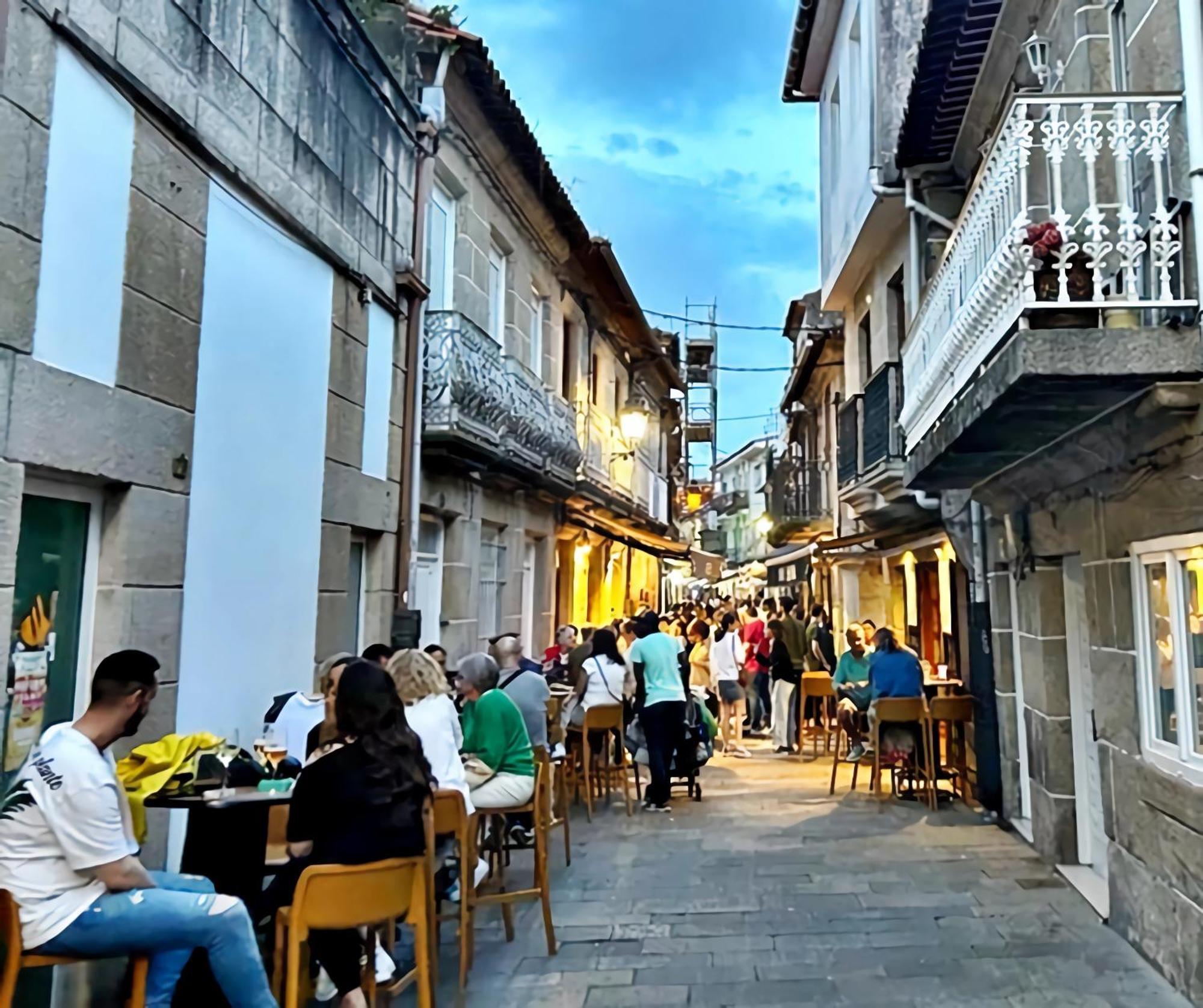 Hoibai, Raina, Atico, Con Vistas Al Casco Historico De Baiona, Galicia * Baiona