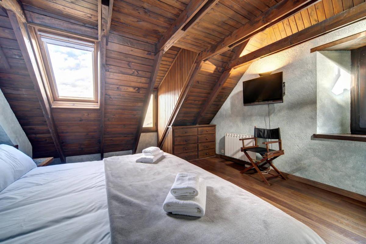 Encantadora Casa En Con Vistas Espectaculares By Eth Floc *