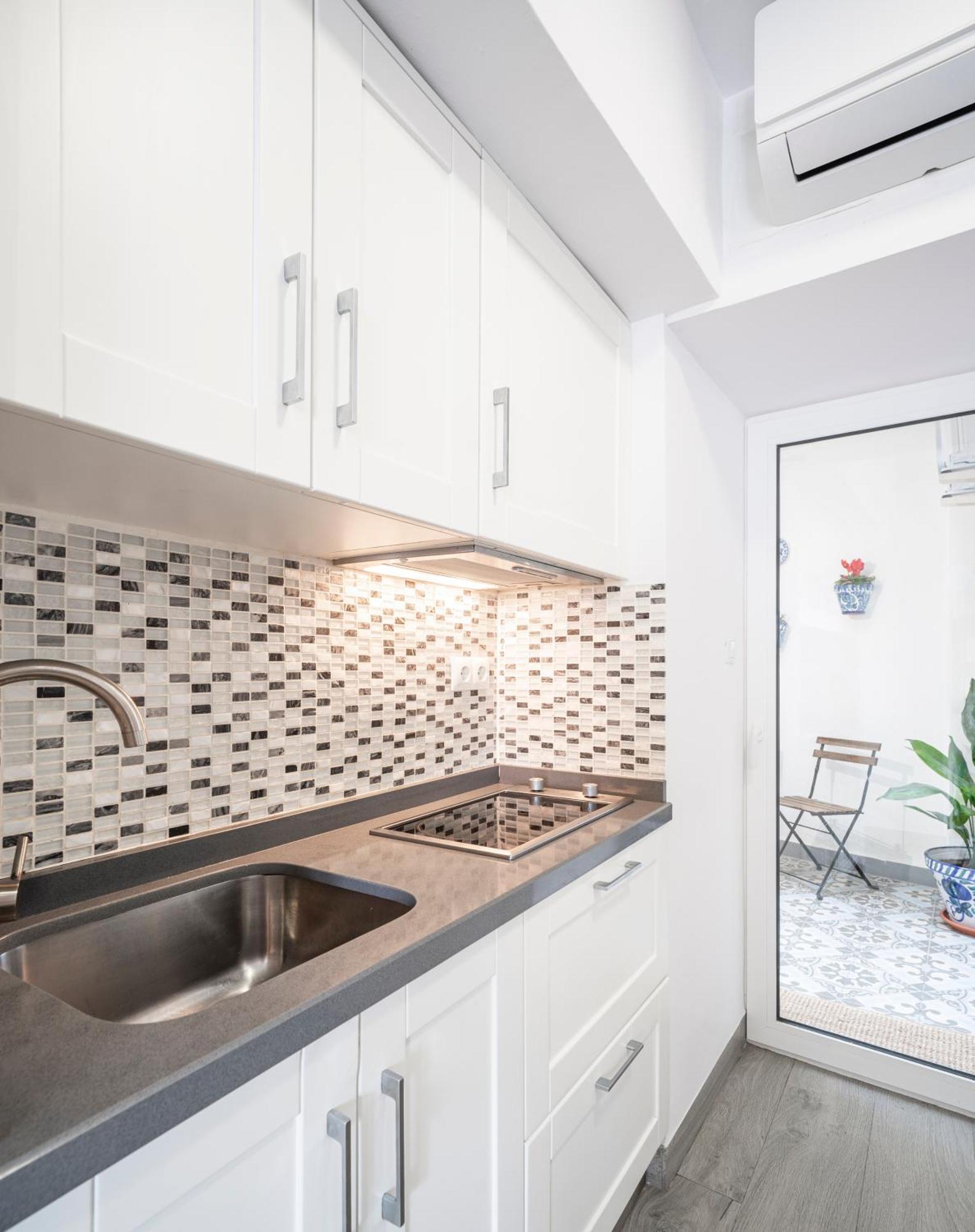 Warm Albayzin - Free Parking 15 Min Away Apartment