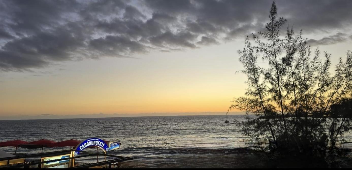 Beachfront Apartamento *