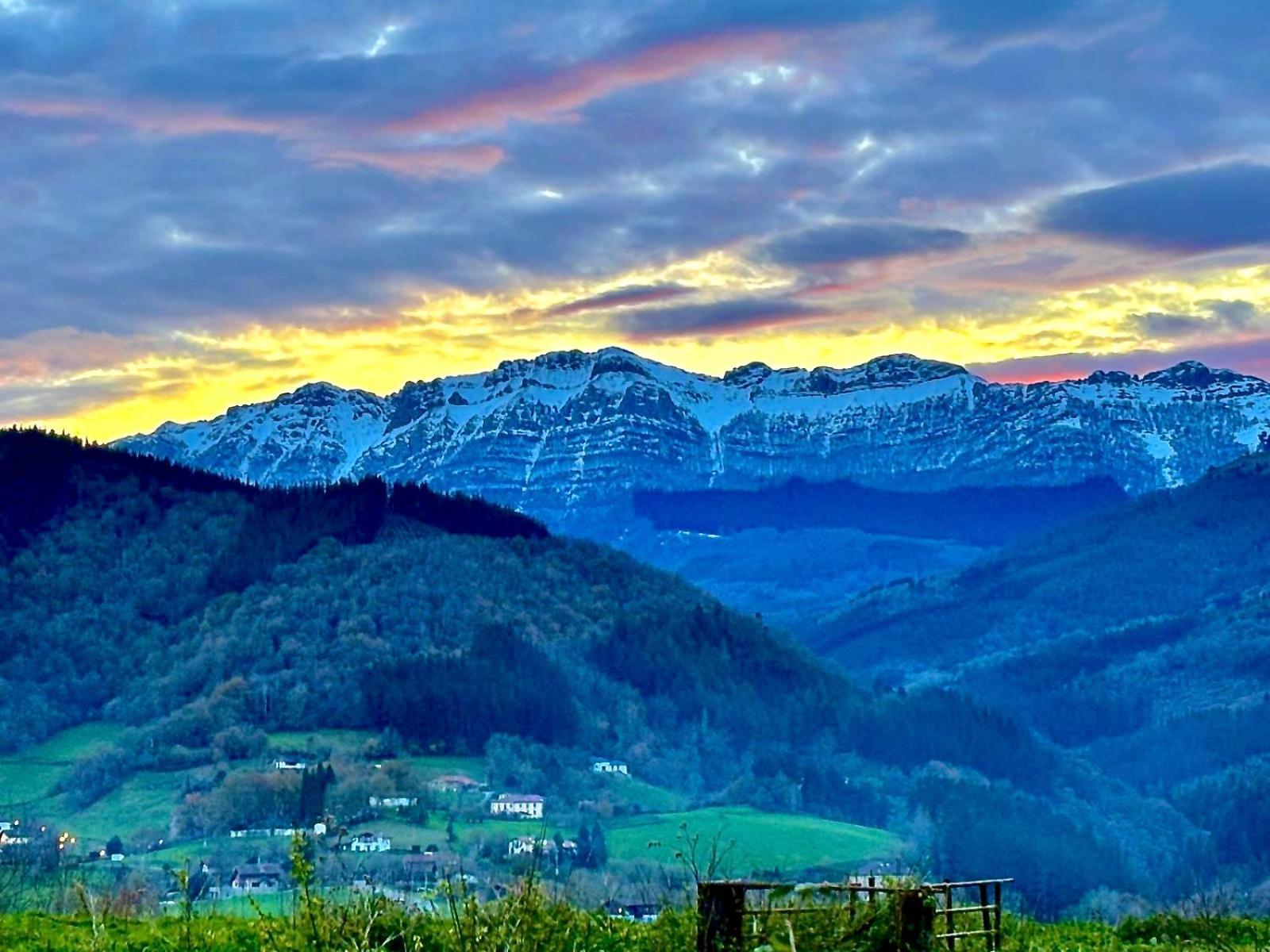 Casa rural Troi Landetxea, Con Encanto En El Goierri, Gipuzkoa, Pais Vasco Mutiloa