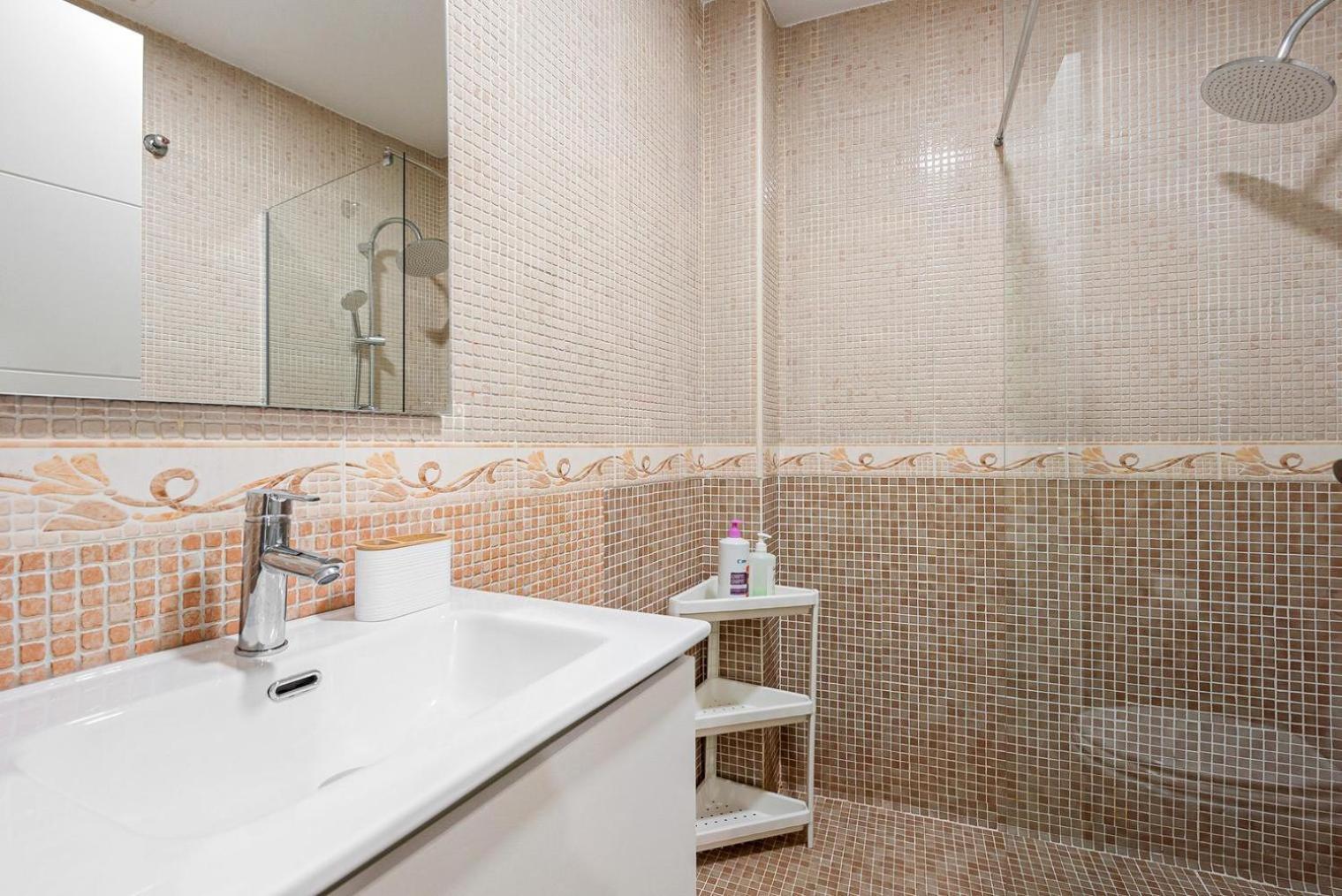 1 Bedroom Flat In Center * Malaga