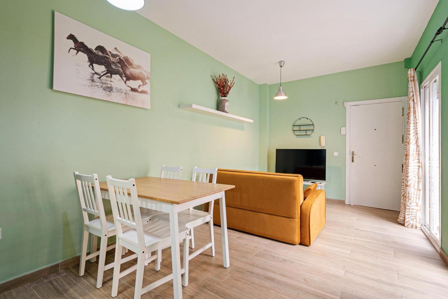 1 Bedroom Flat In Center * Malaga