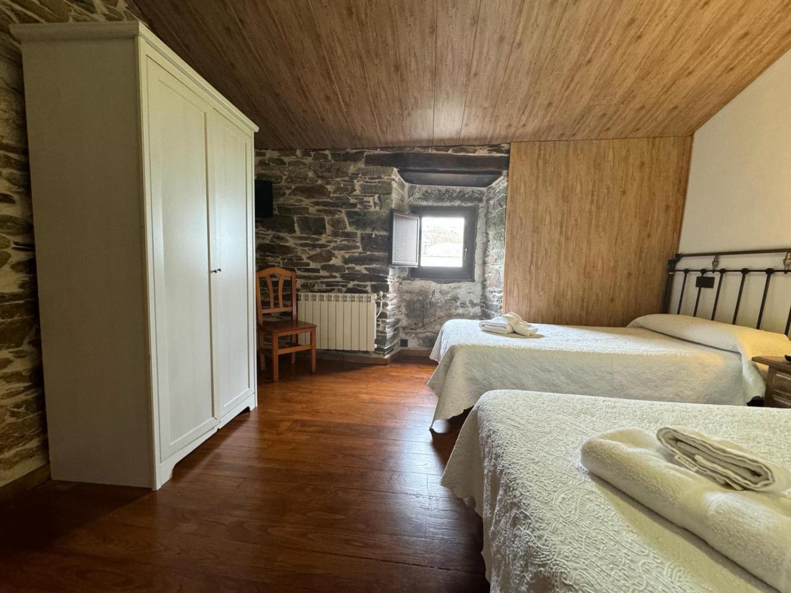Hostal A Horta De Abel Triacastela