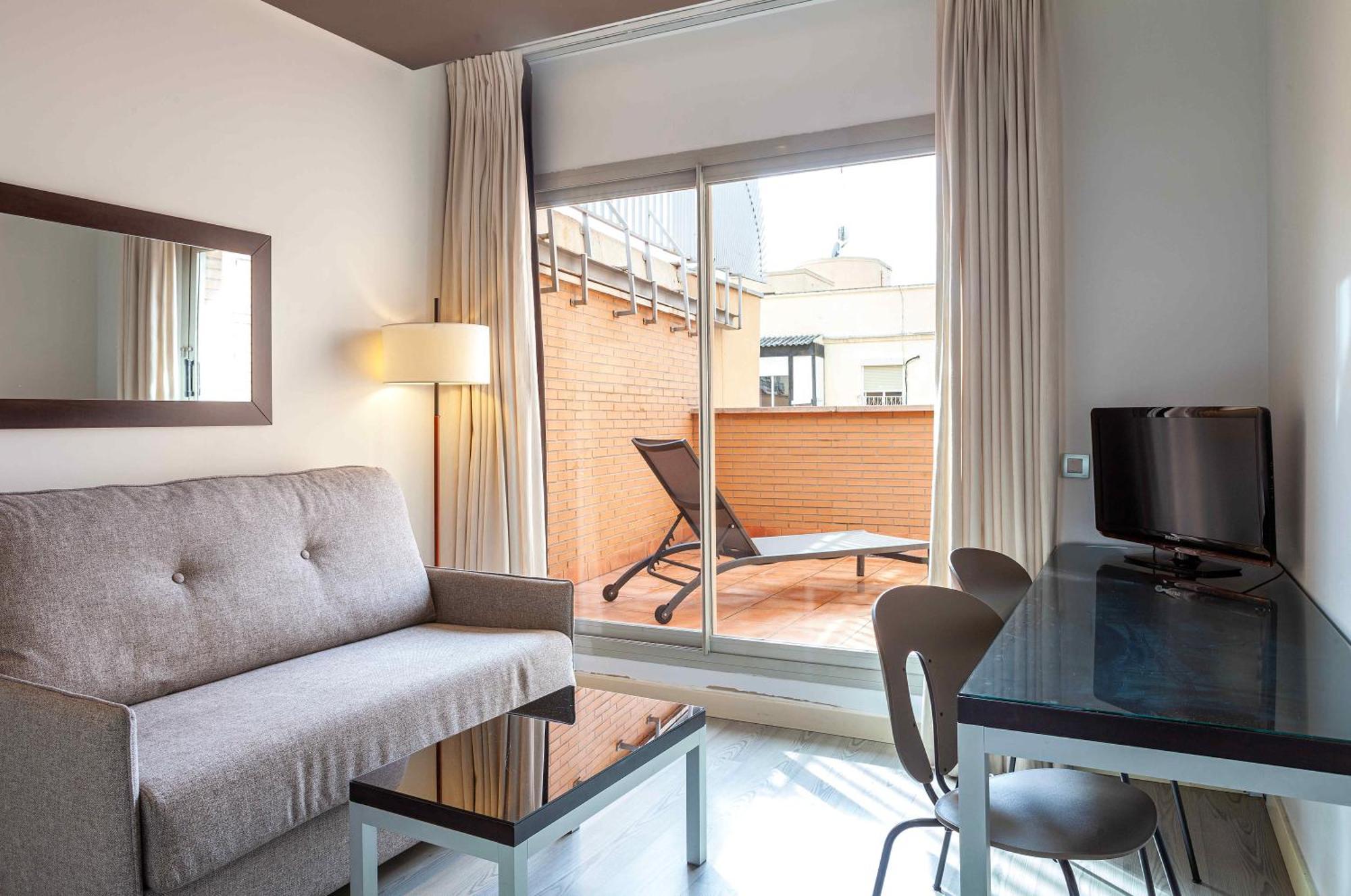 Viena Plaza De España Apartahotel 3*
