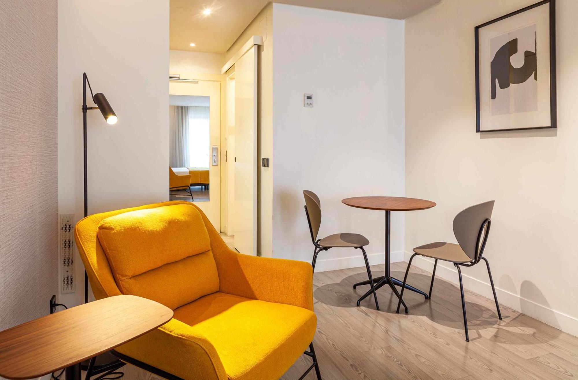 Apartahotel Viena Plaza De España 3*