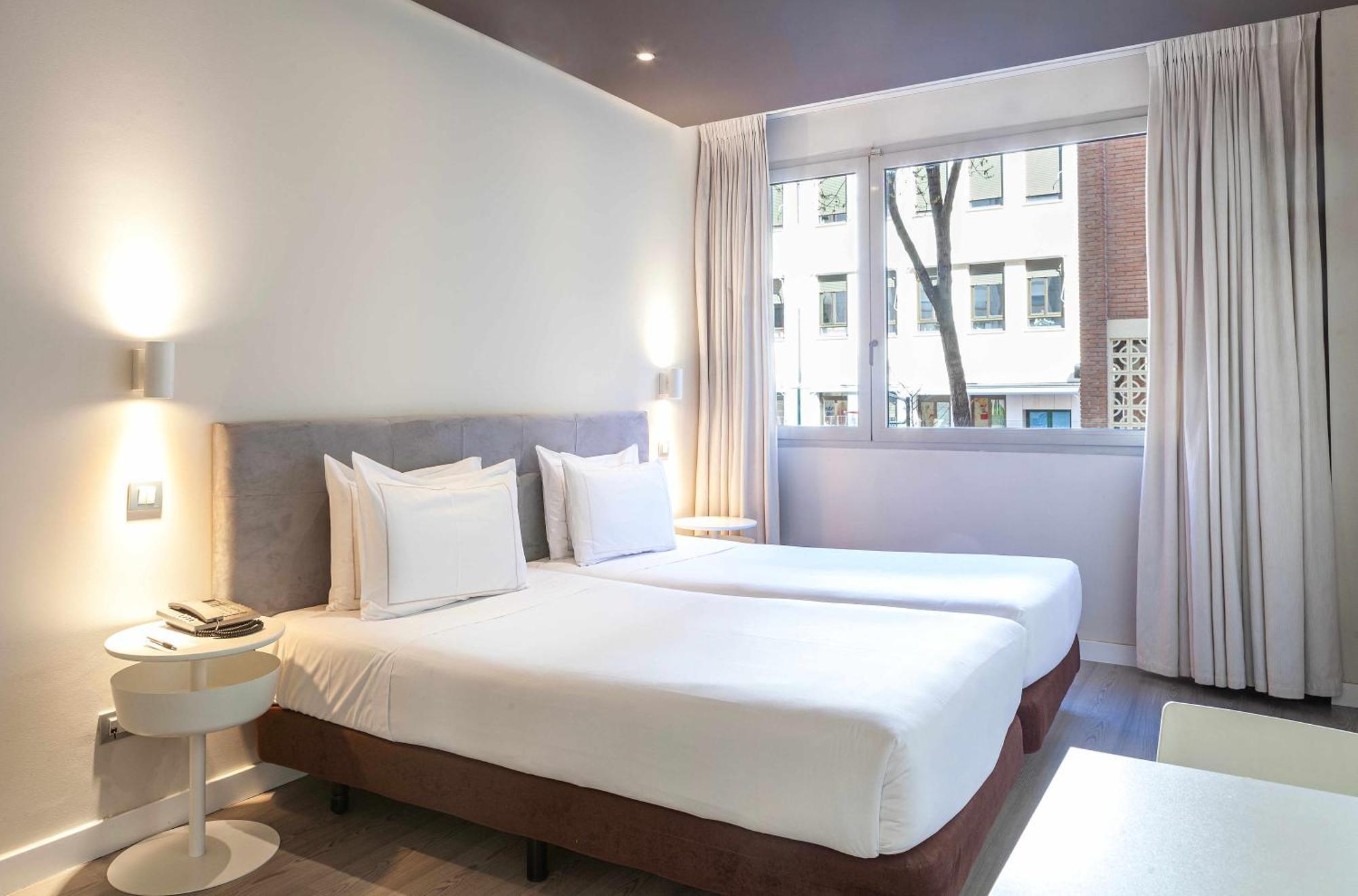 Viena Plaza De España Apartahotel Madrid