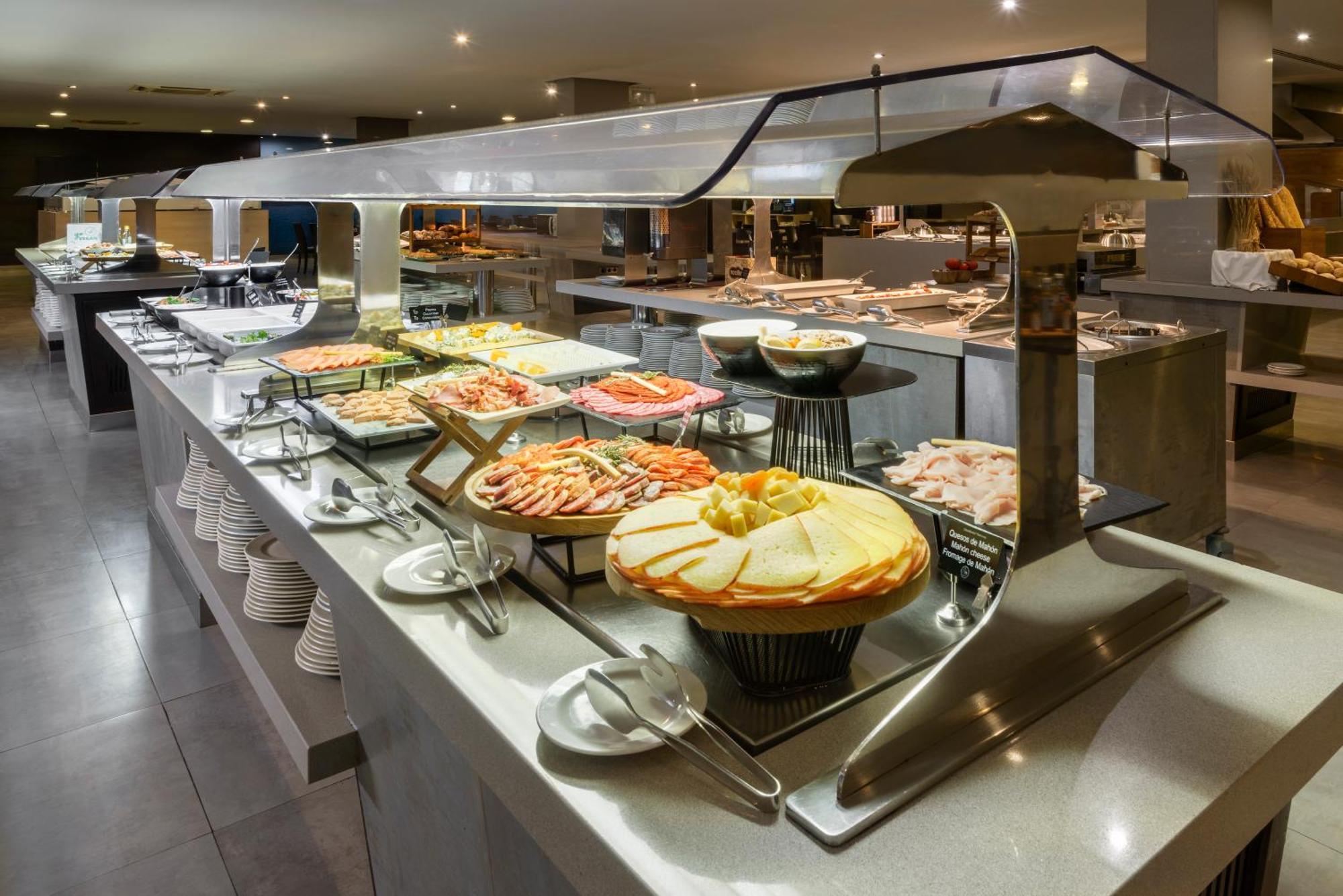 Occidental Menorca 4* Punta Prima (Menorca)