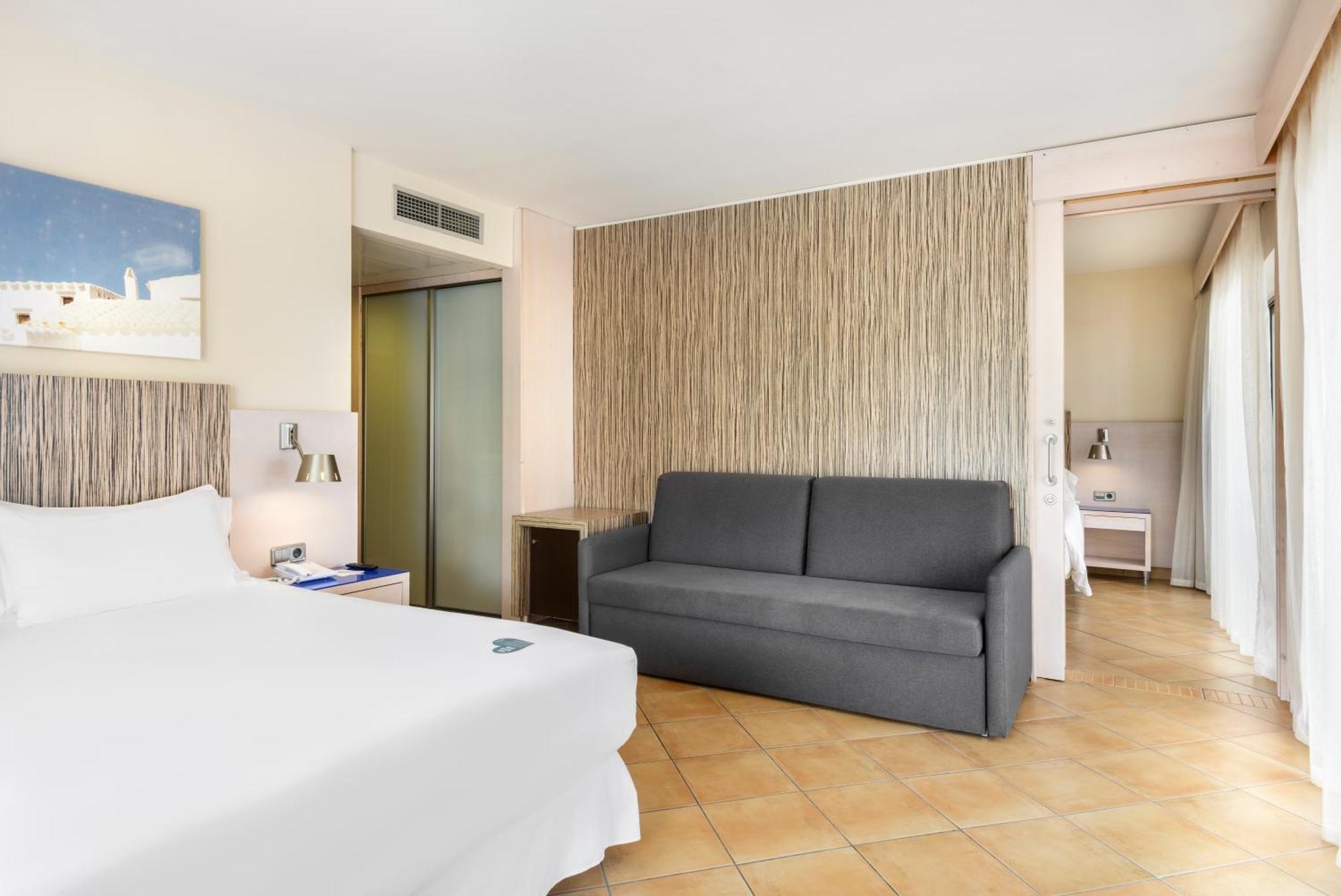 Hotel Occidental Menorca 4*