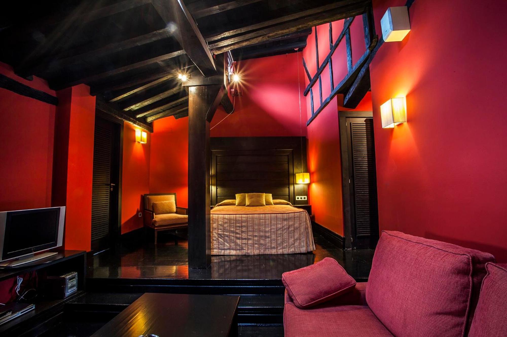 La Plaza Apartment