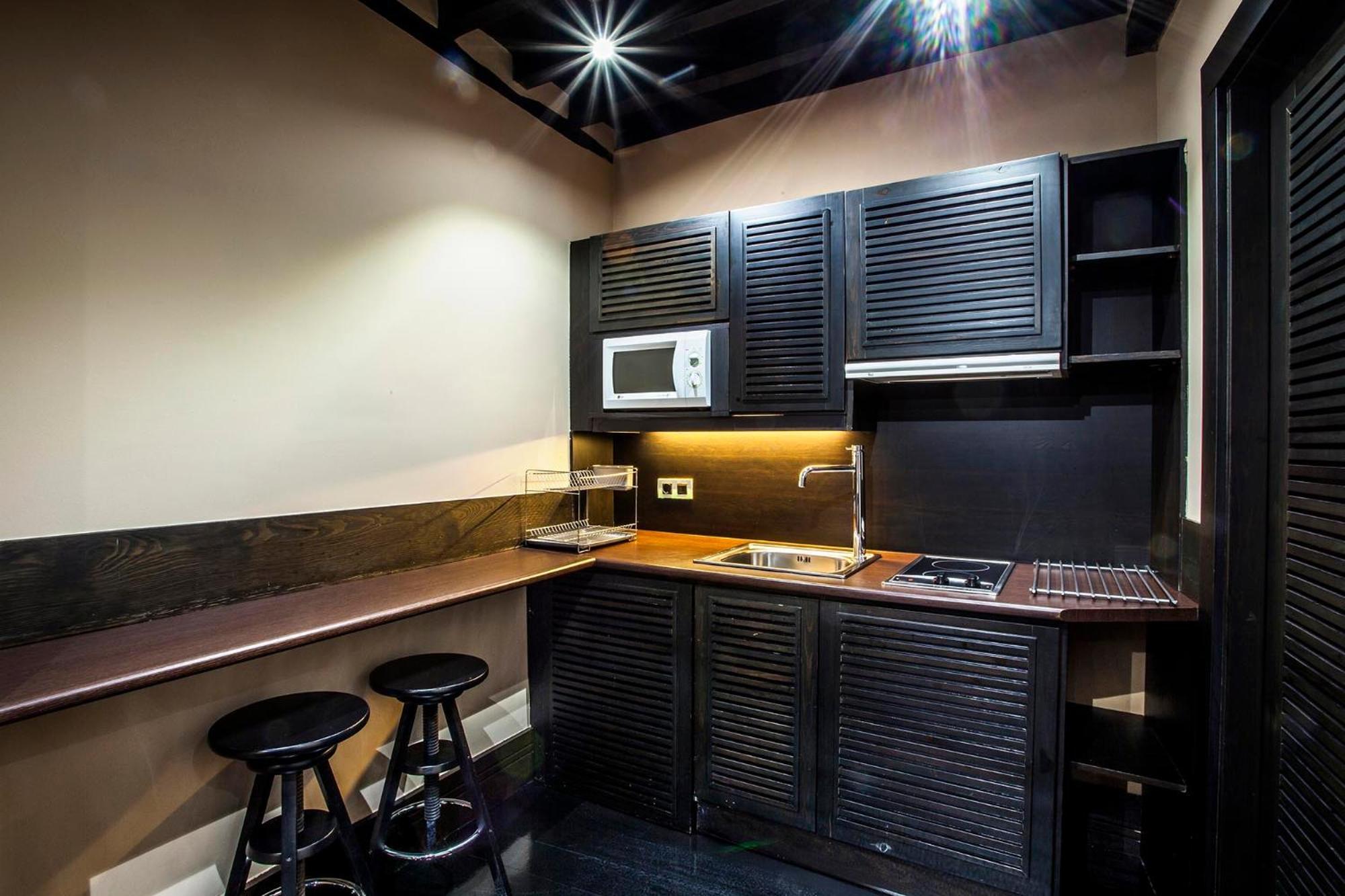 La Plaza Apartment *
