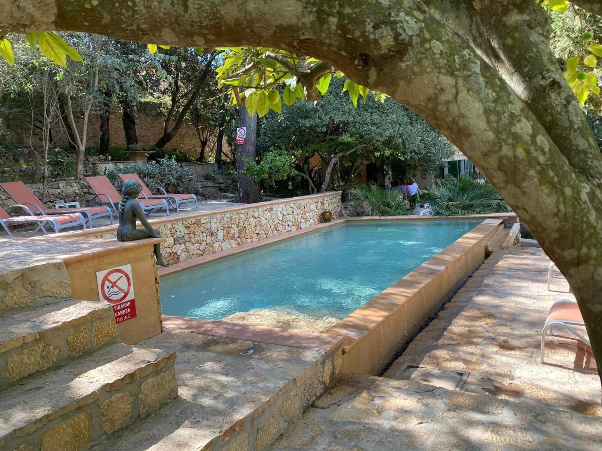 Asís De Marratxinet Hotel