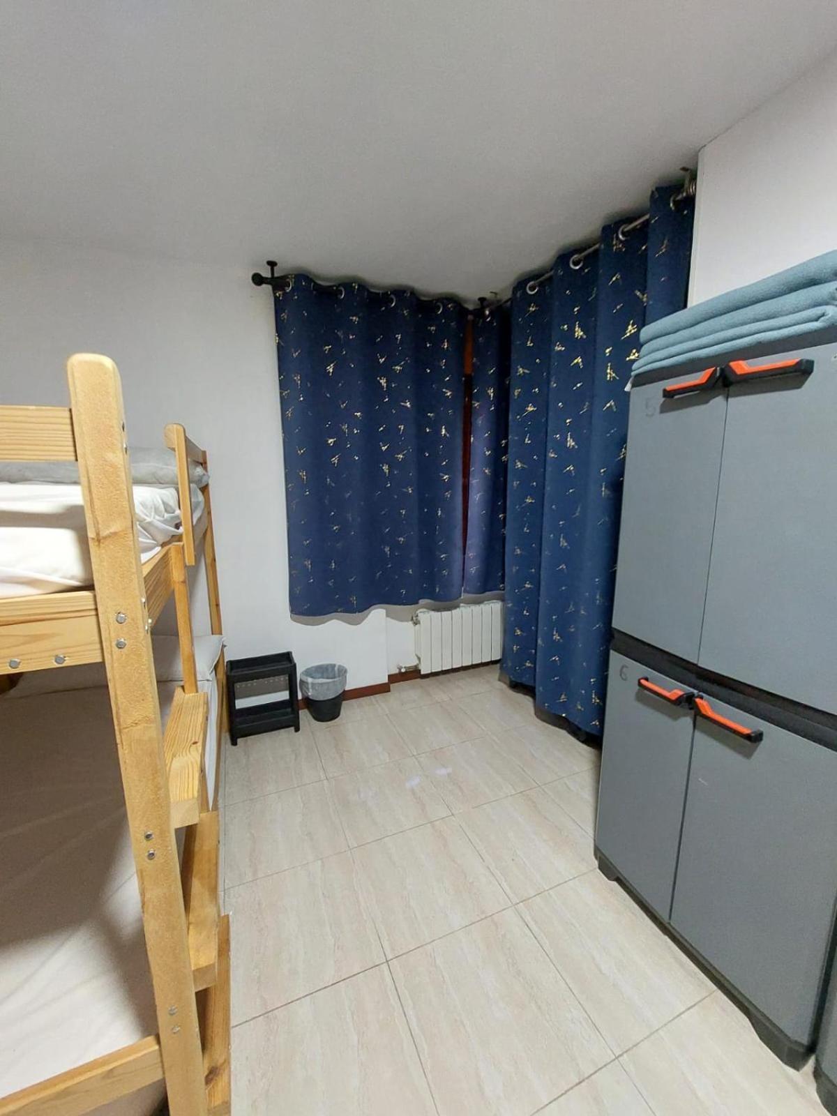 Hostel La Costana *