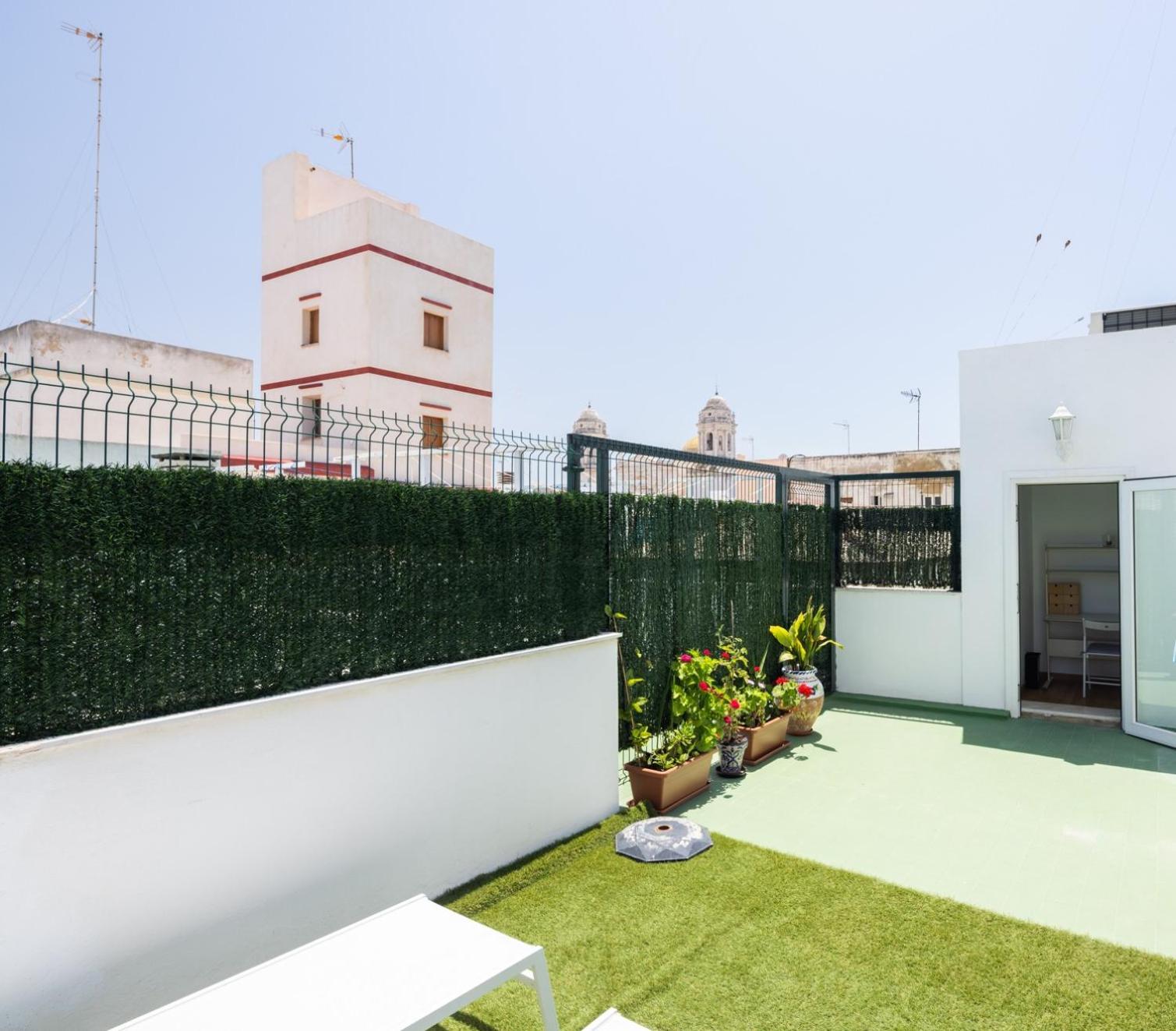 La Terraza De Gades Little * Cadiz