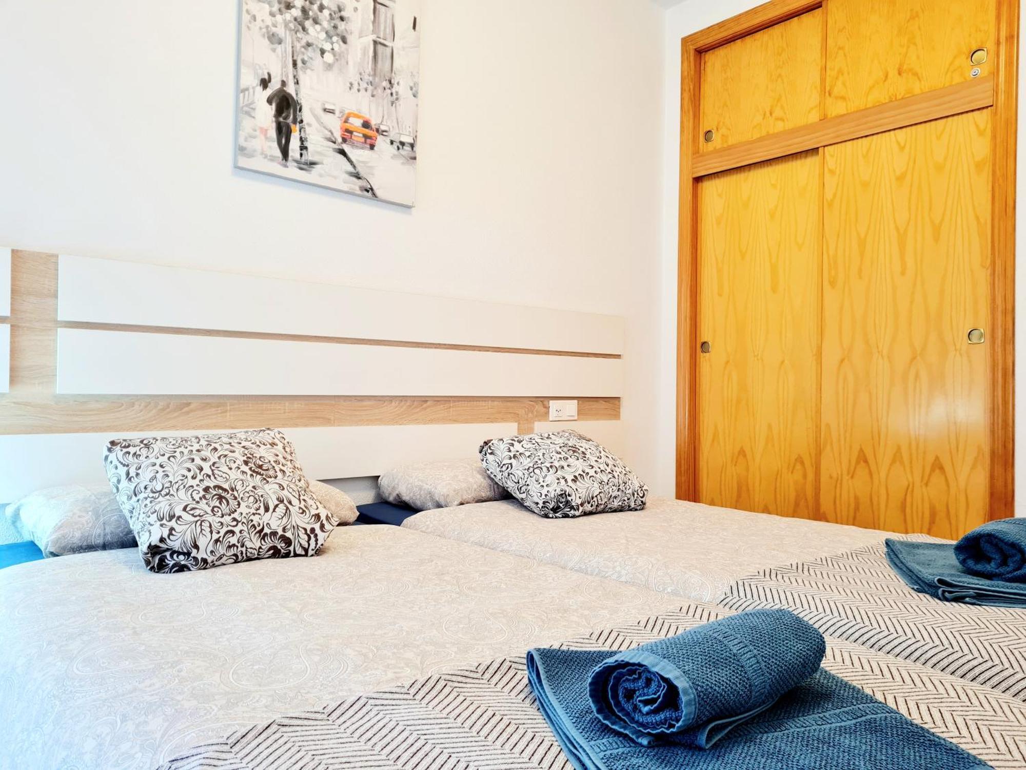 Near Del Cura And Locos Beaches Apartment Torrevieja