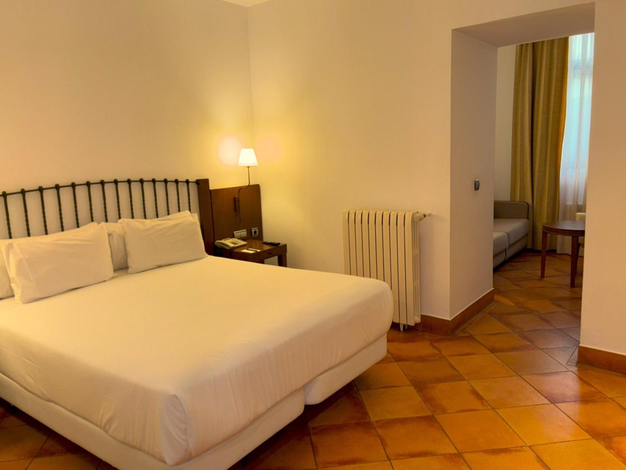 Sercotel Renacimiento Hotel