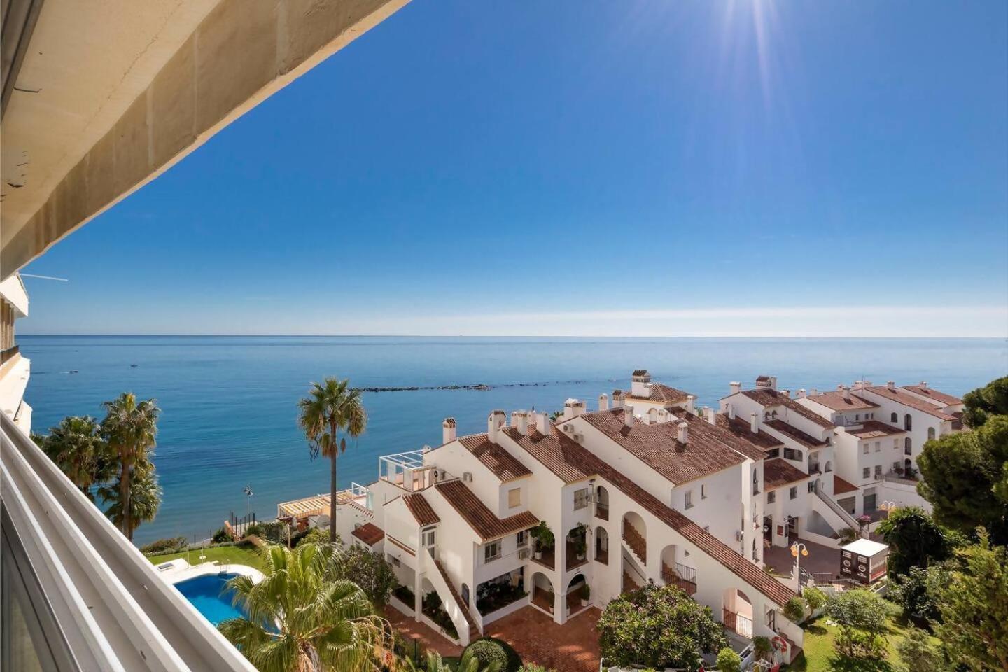 Apartamento Piso Bonito En La Primera Linea De La Playa Con Vistas Al Mar En