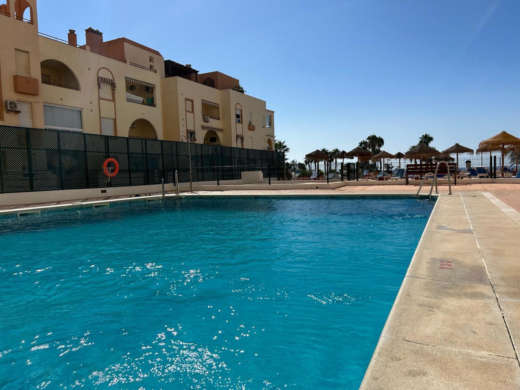Apartamento Vista Marina Con Piscina Todo El Ano *