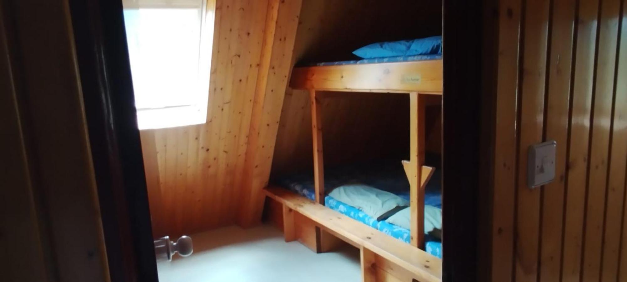 Refugio De Montana Ama Torrecerredo Hostel *