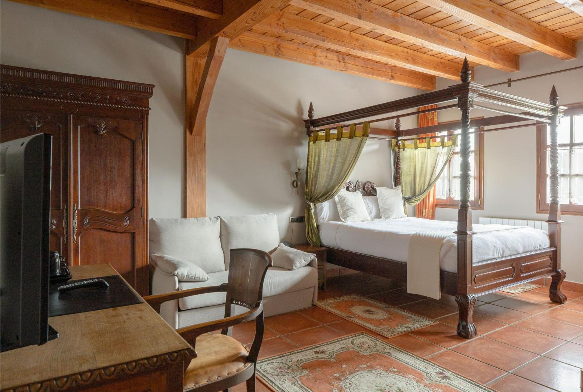 Hotel & Etxegana Zeanuri