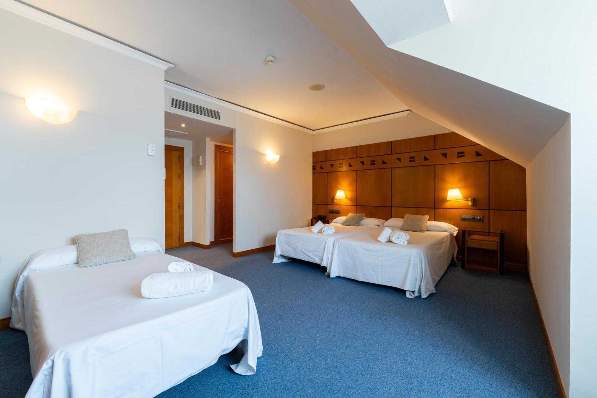 Hills Hotel 4*