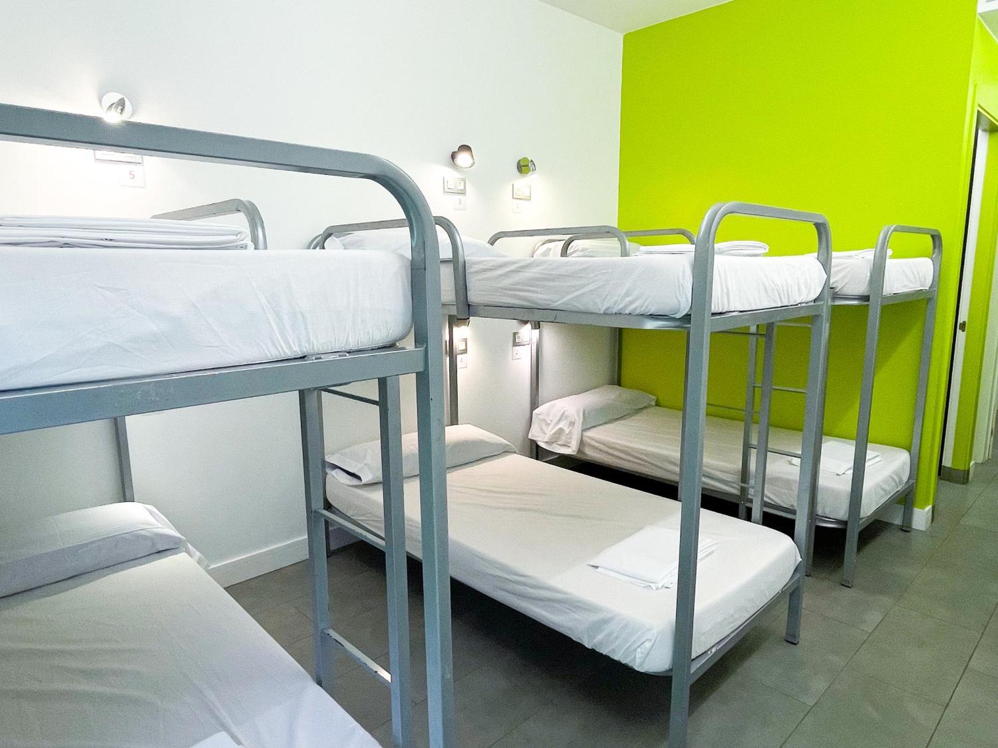 Hostel Uba *