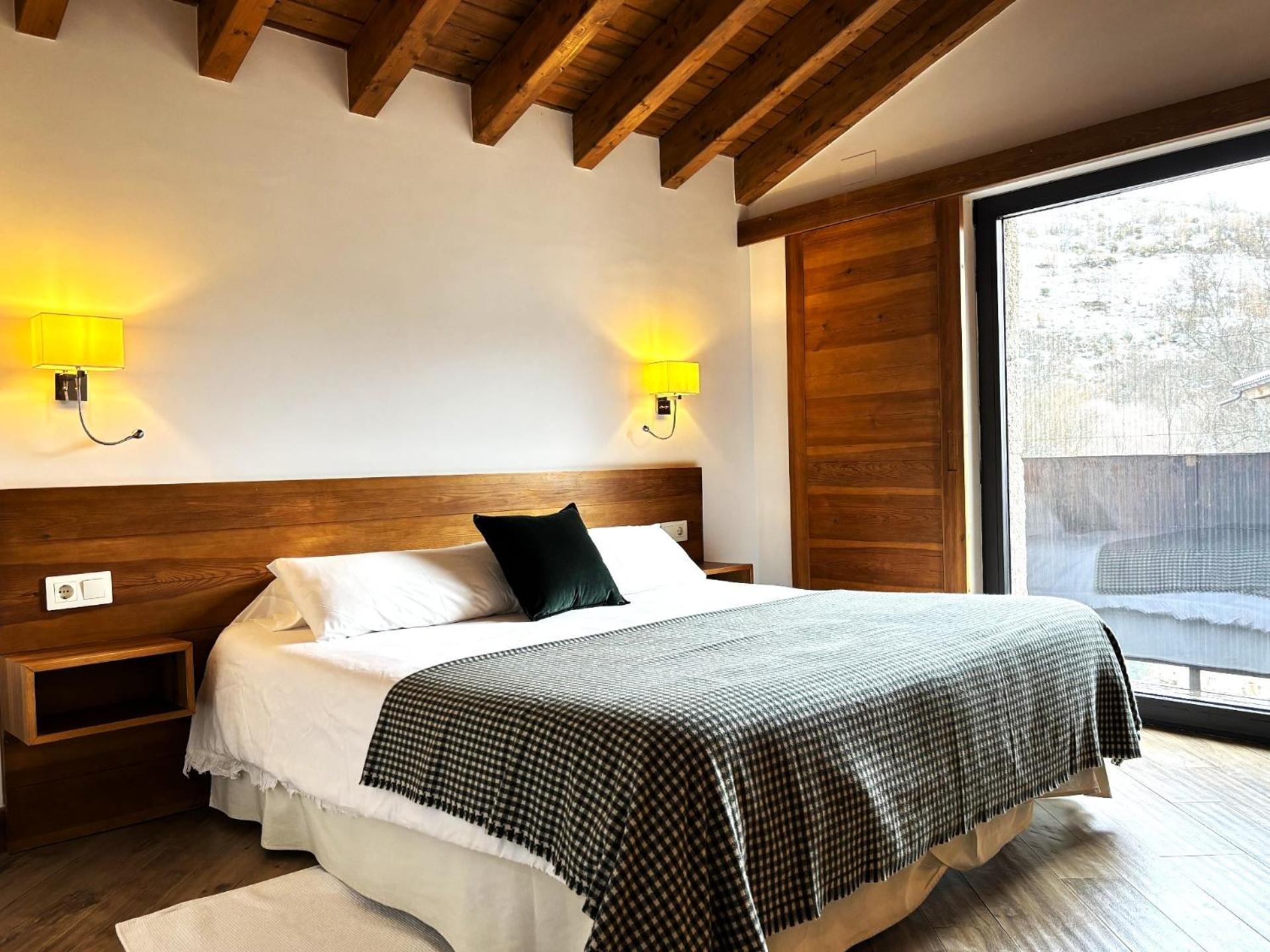 Gredos Maria Justina Hotel 4*