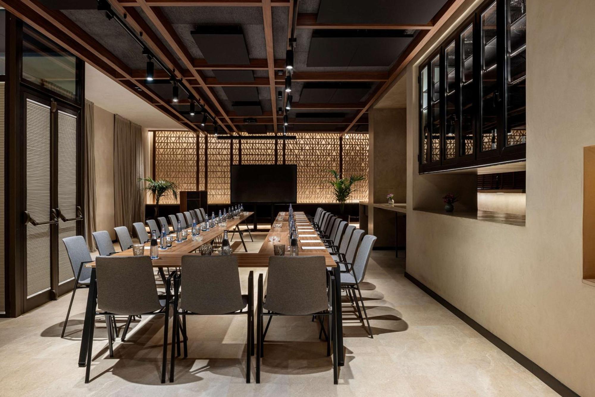 Radisson Collection Hotel, Magdalena Plaza 5* Sevilla