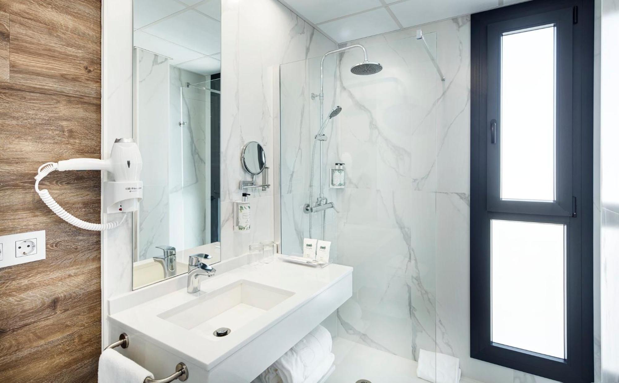 Hotel Sercotel Delicias 4*