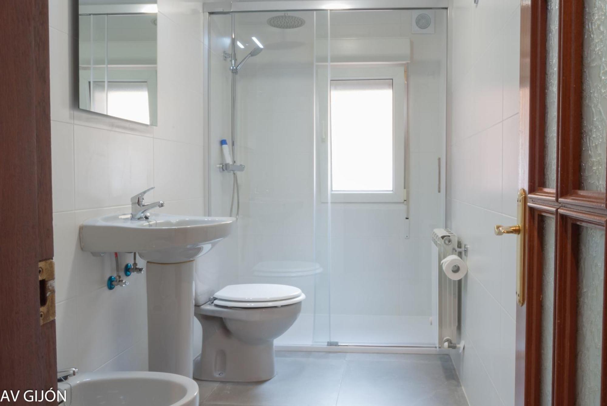 Av Alvaro De Albornoz Apartamento Gijón