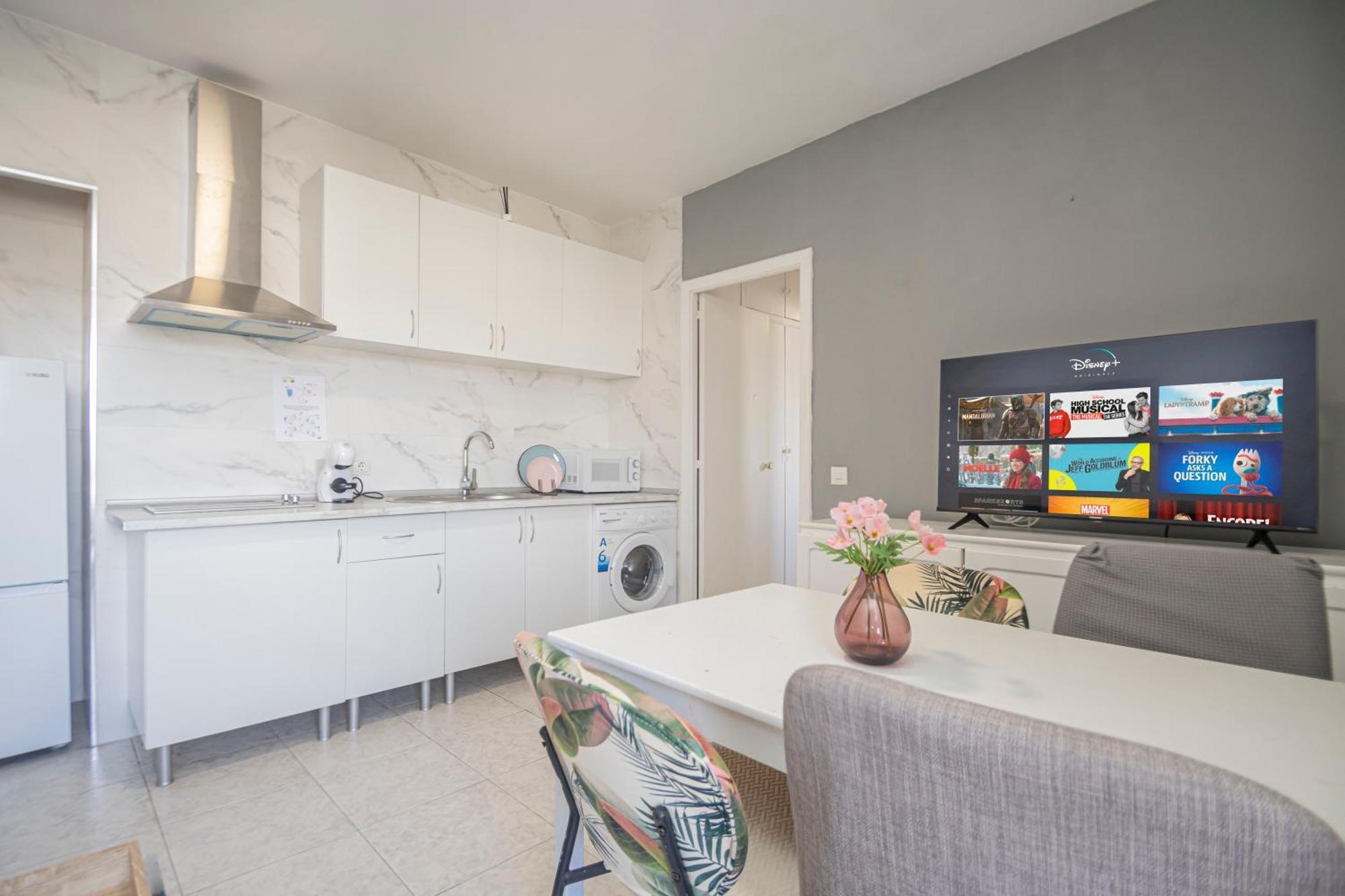 Perfect Getaway In Triana - 15m Walk Giralda Seville
