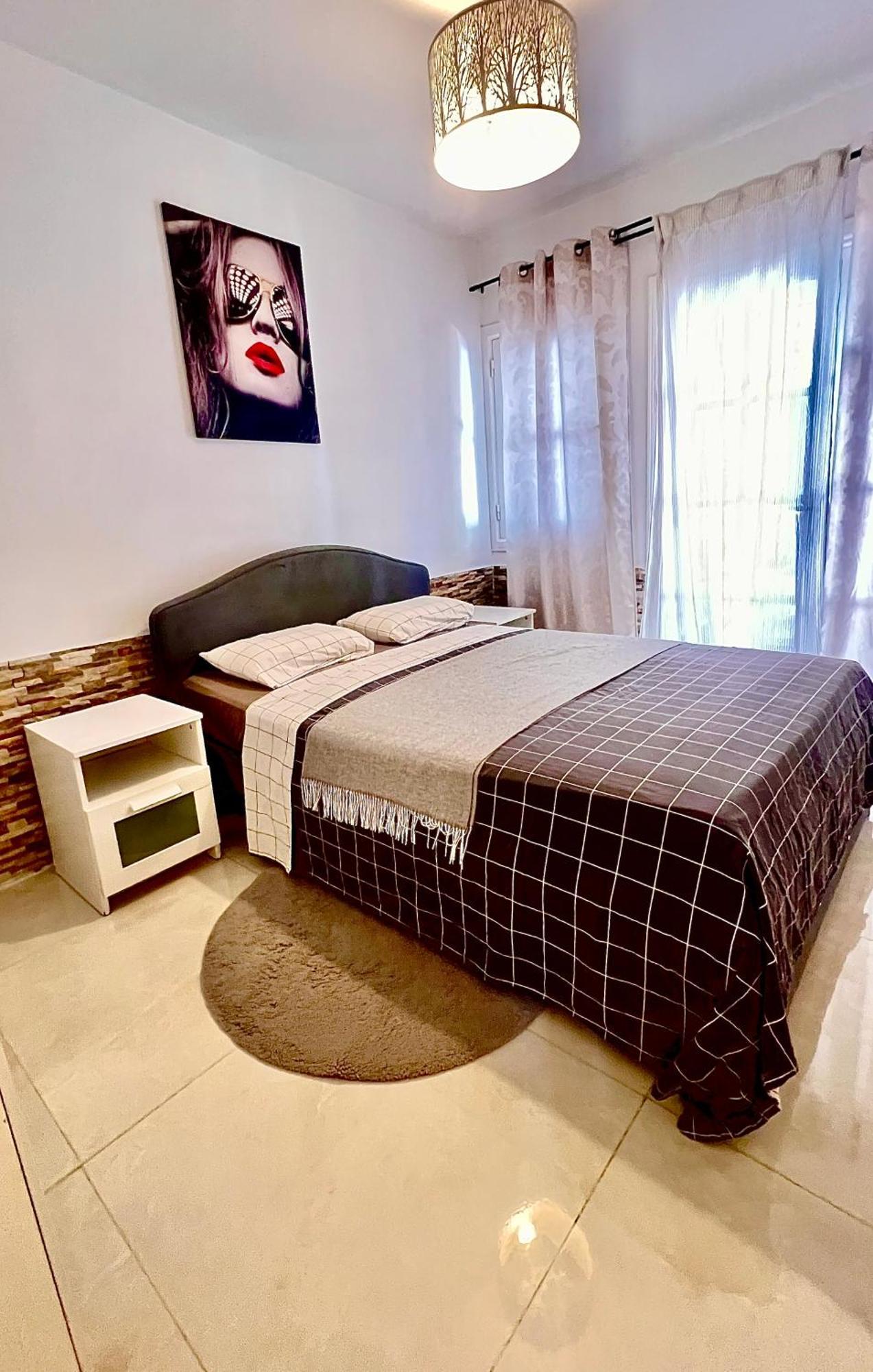 Cozy Two Bed Apartment. Apartamento *