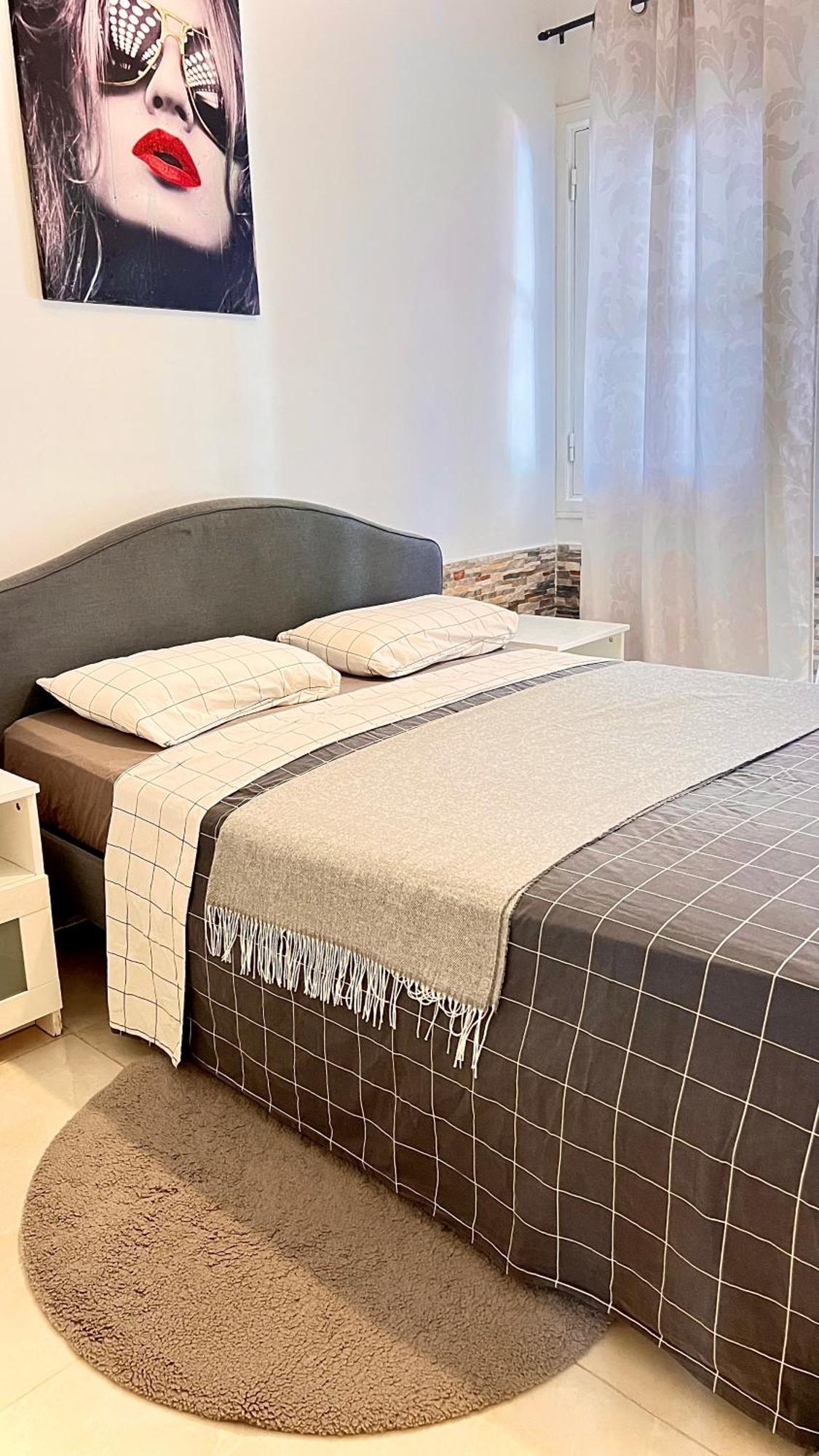 Apartamento Cozy Two Bed Apartment. *