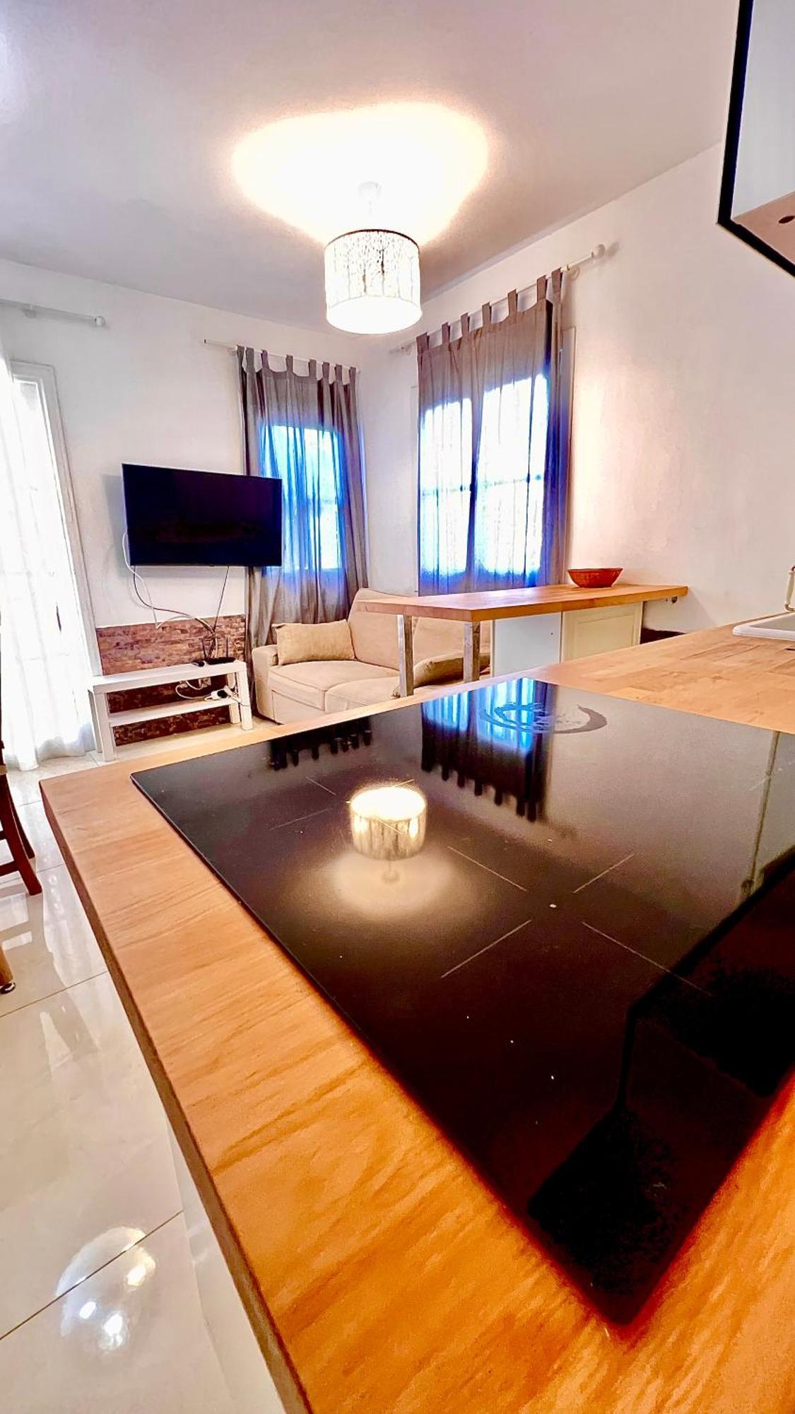 Cozy Two Bed Apartment. Apartamento *