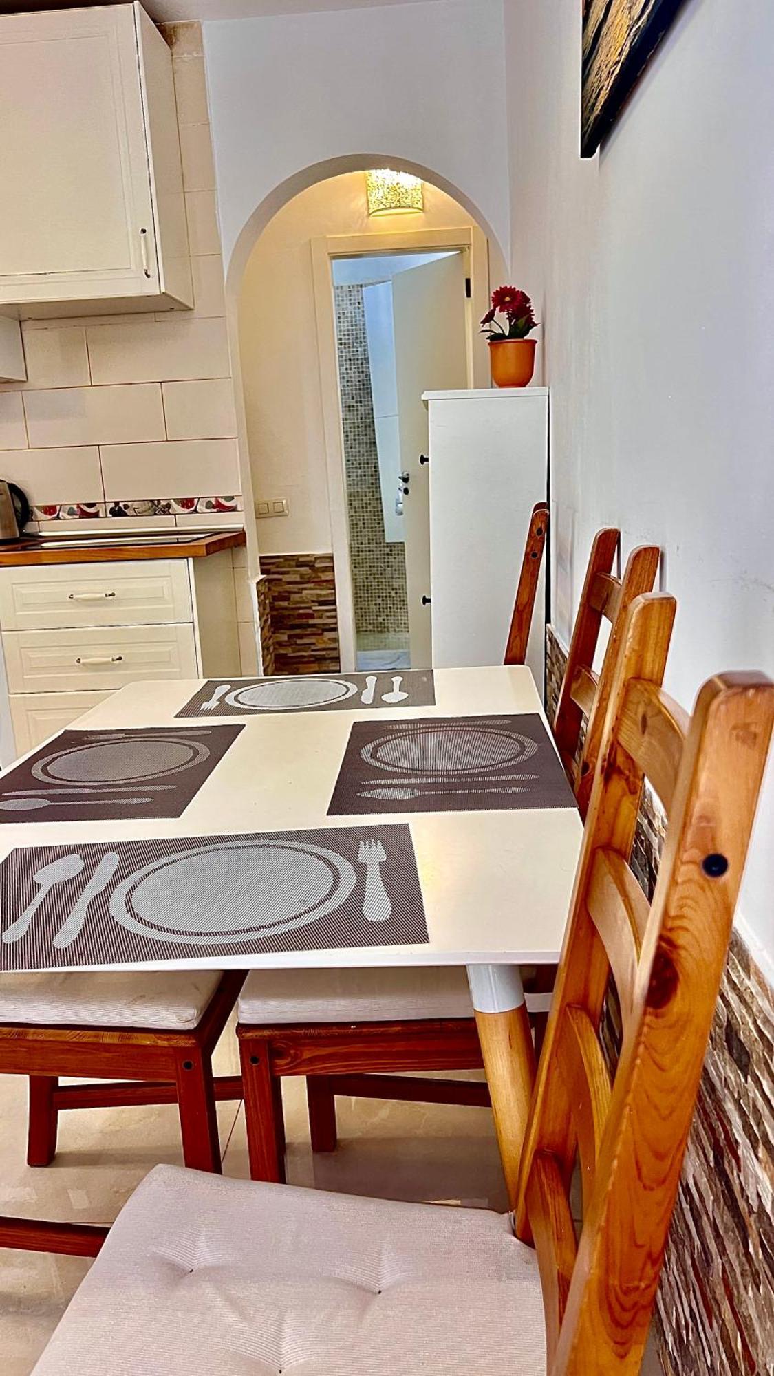 Cozy Two Bed Apartment. Apartamento Costa Adeje (Tenerife)