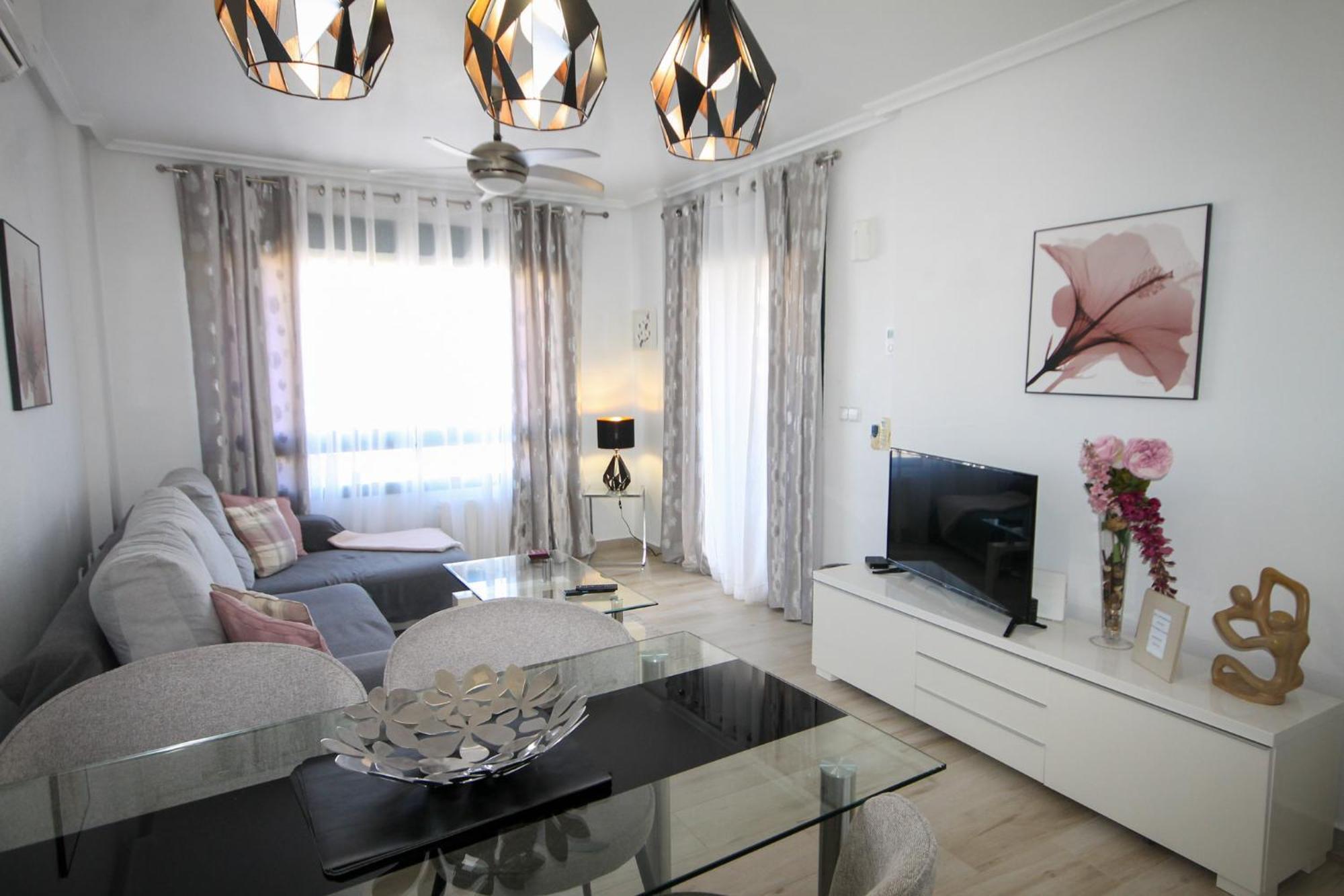 Luxury 2 Bed, 2 Bath With Sea View, Heating And New Bathrooms.