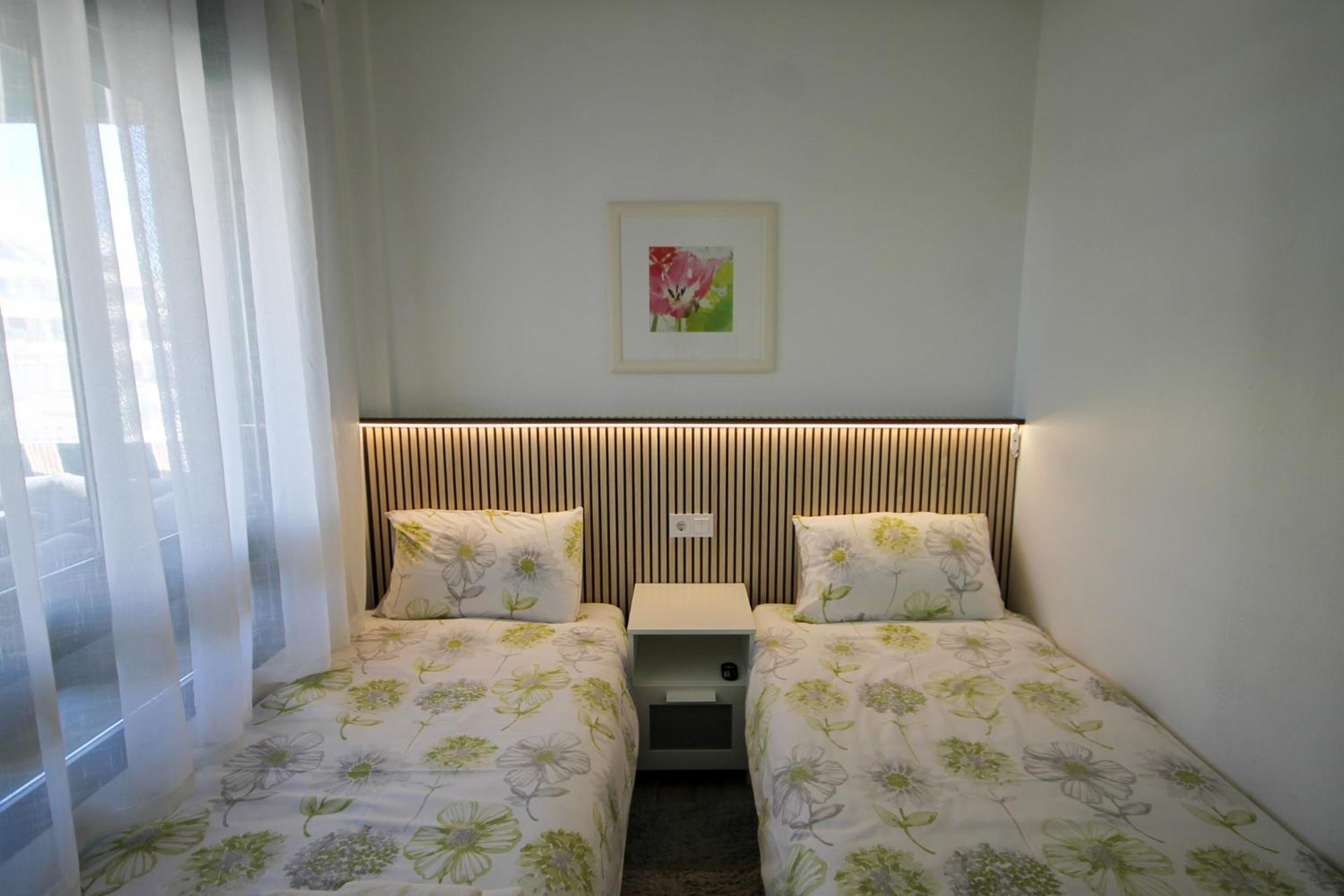 Apartamento Luxury 2 Bed, 2 Bath With Sea View, Heating And New Bathrooms. Dehesa de Campoamor (Orihuela Costa)