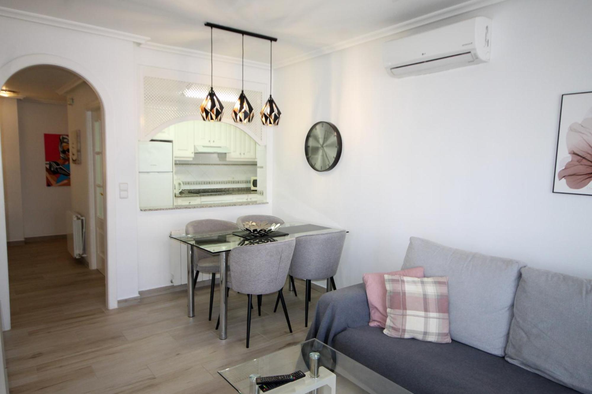 Apartamento Luxury 2 Bed, 2 Bath With Sea View, Heating And New Bathrooms.