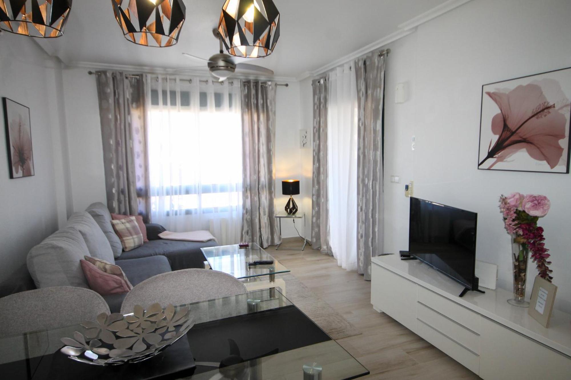 Apartamento Luxury 2 Bed, 2 Bath With Sea View, Heating And New Bathrooms.