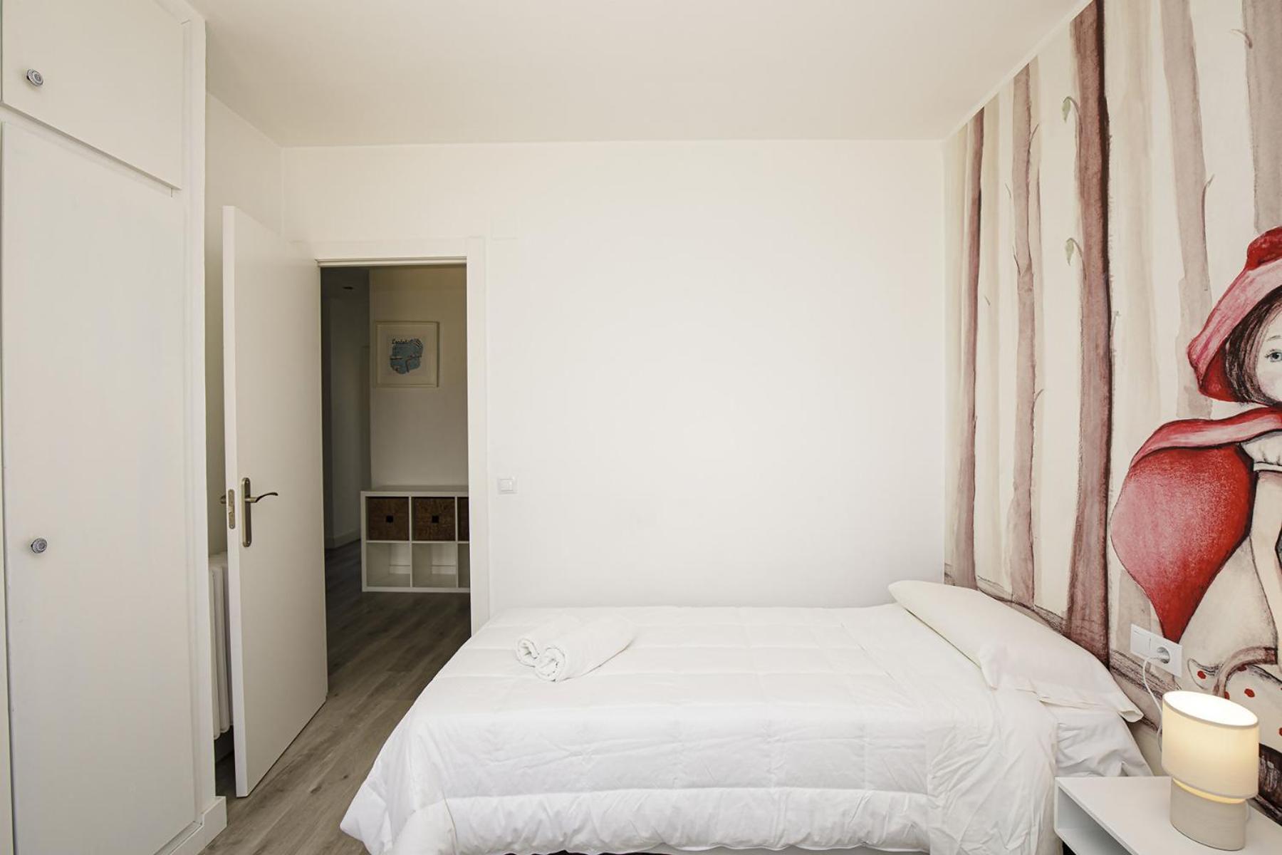 Casa Con Bonitas Vistas En Montjuic Chalet Gerona