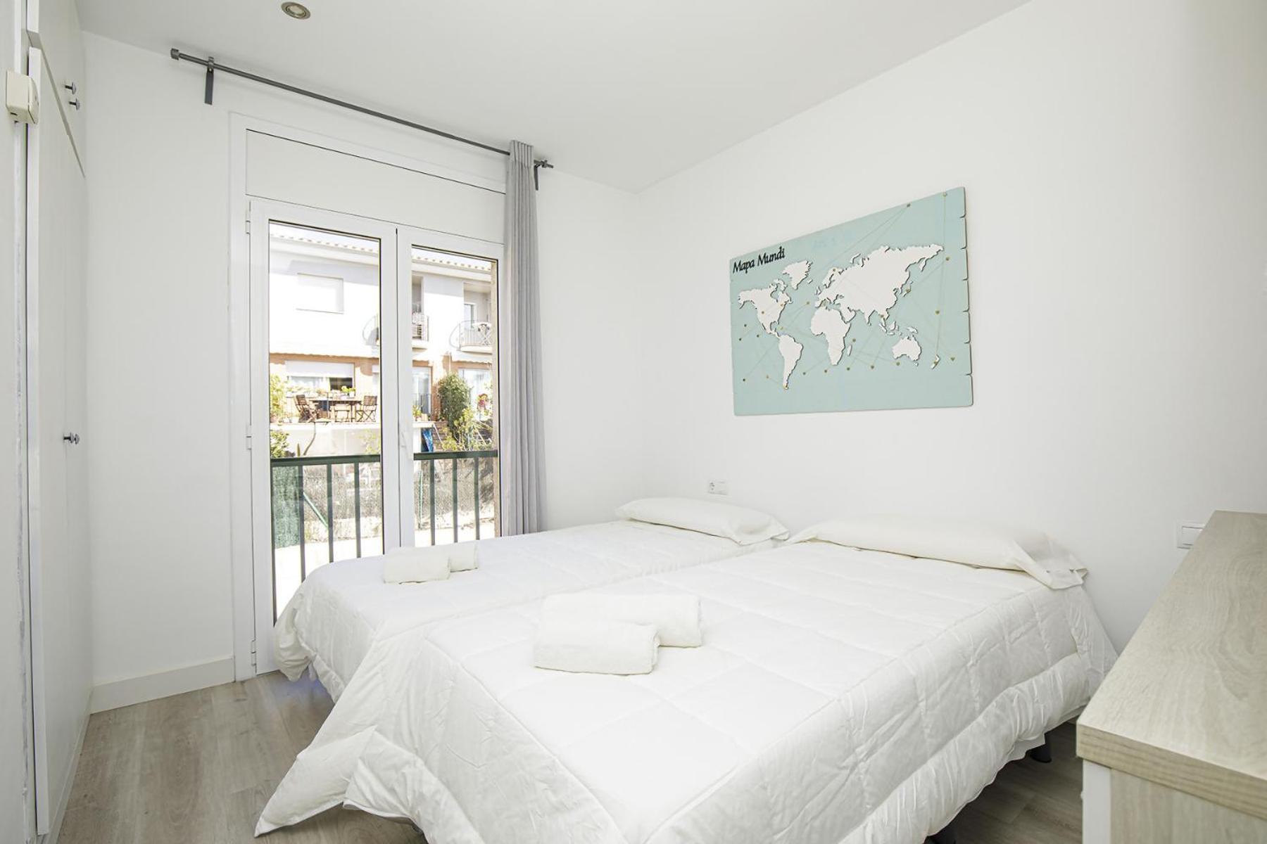 Chalet Casa Con Bonitas Vistas En Montjuic Gerona