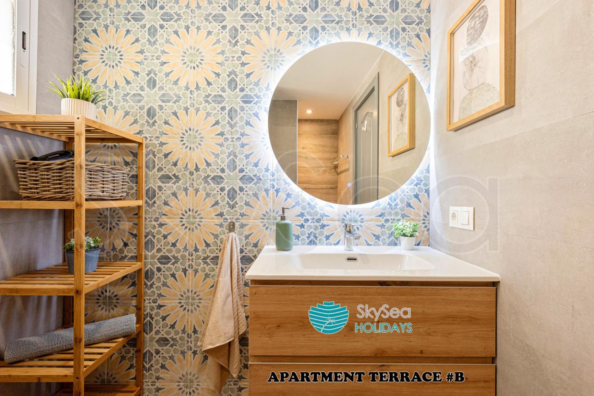 Skysea Puerto Marina Apartment *