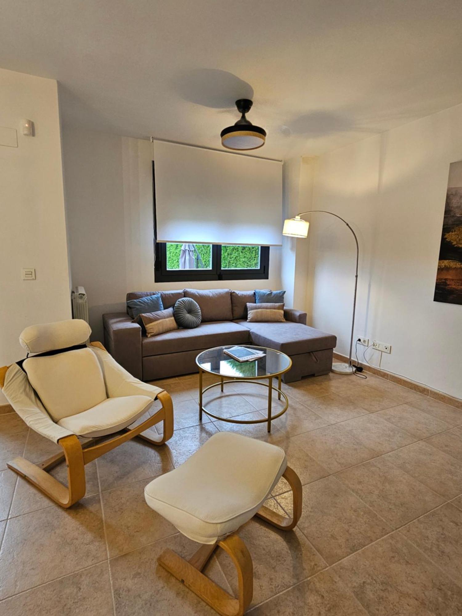 Casa Entre Vinas, Jardin Privado Y Piscina Urunuela