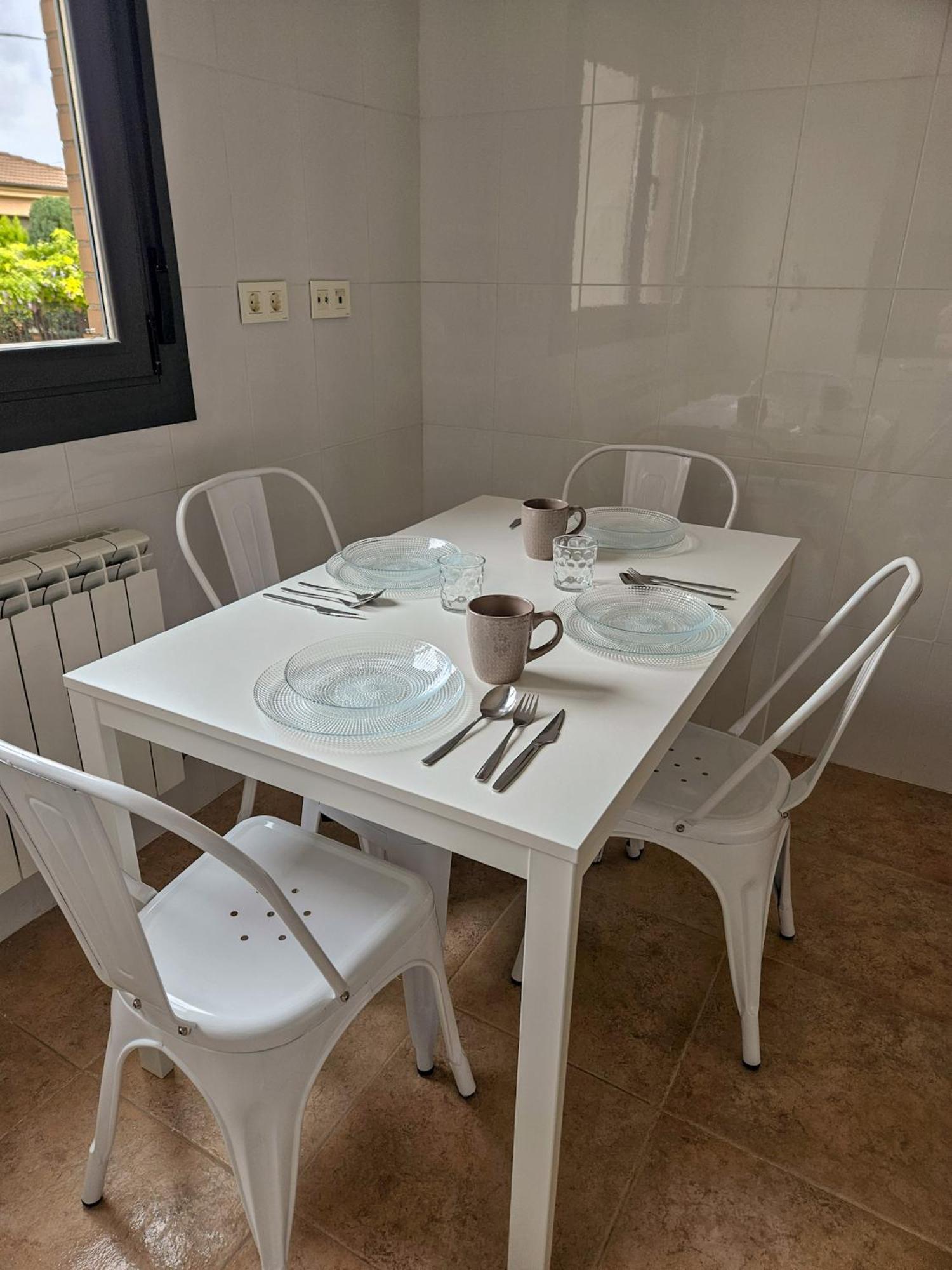 Casa Entre Vinas, Jardin Privado Y Piscina Apartment Urunuela