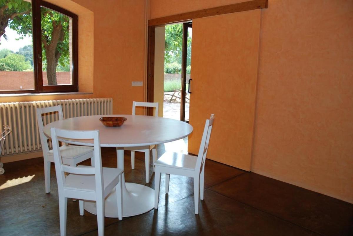Renovated Barn With Garden And Pool - For 8 *