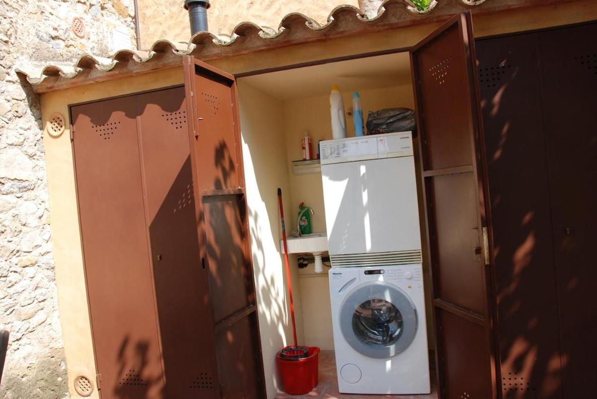 Renovated Barn With Garden And Pool - For 8 Сasa de vacaciones Corsá