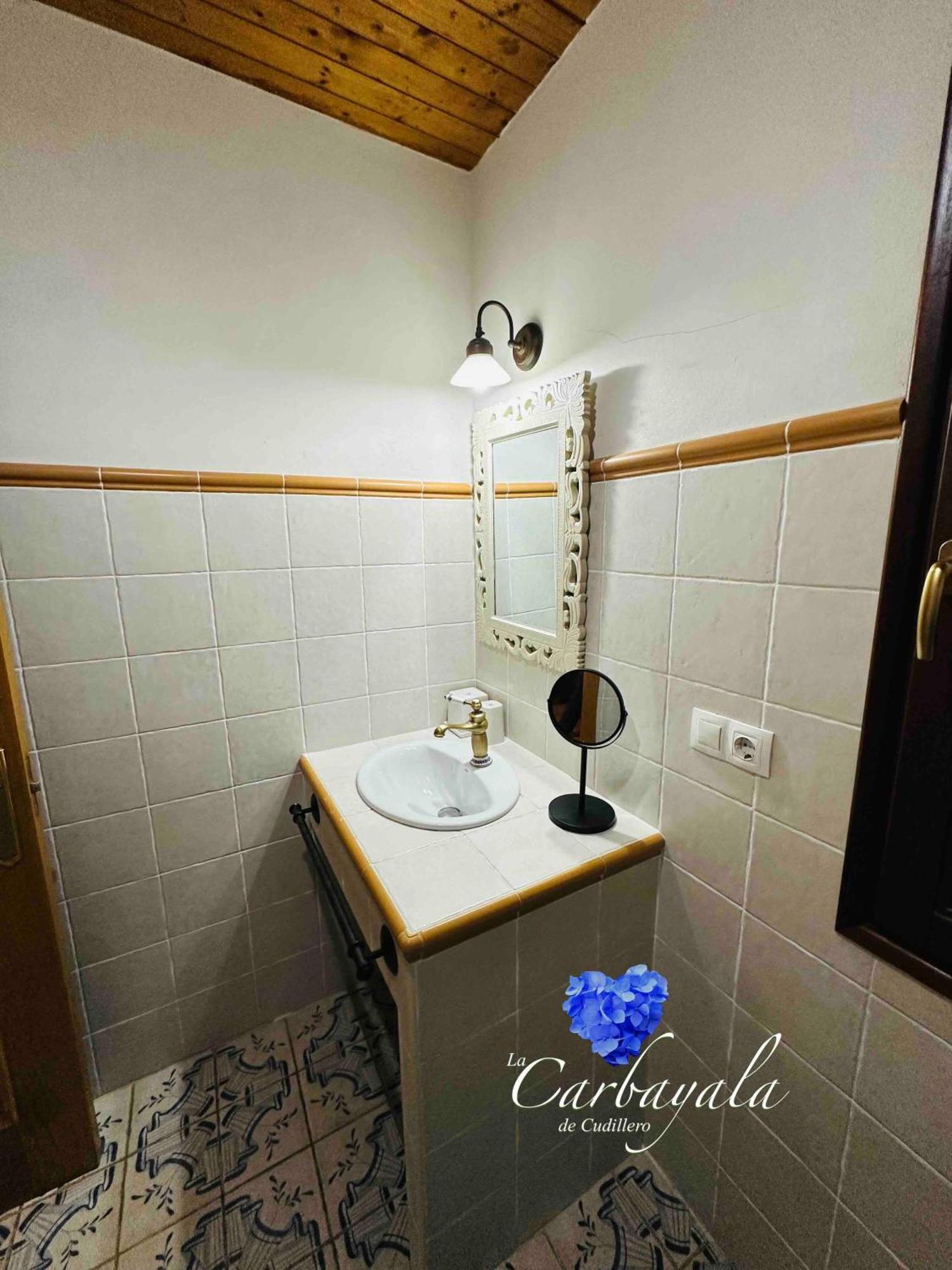 Holiday home Rurales La Carbayala