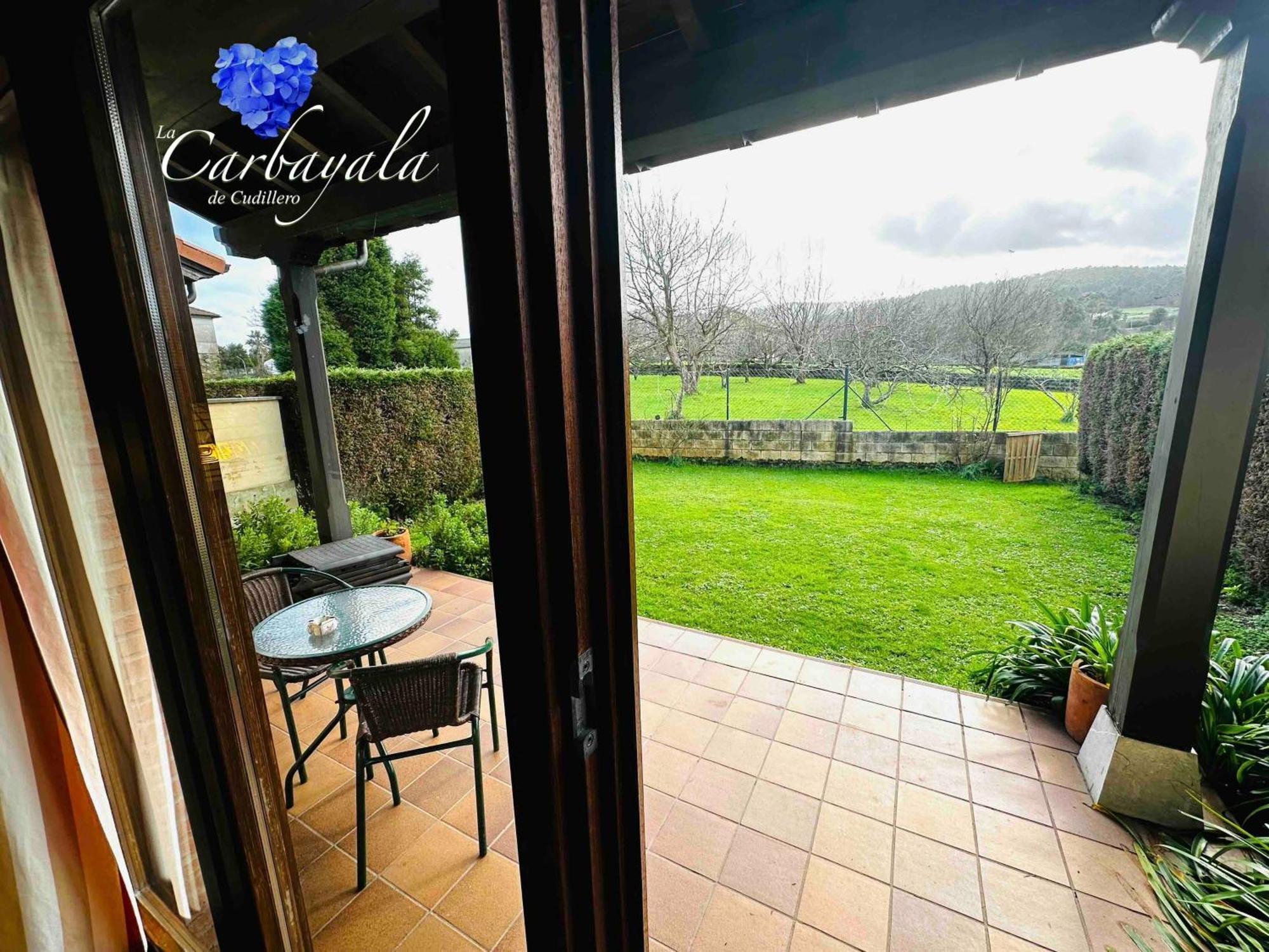 Holiday home Rurales La Carbayala