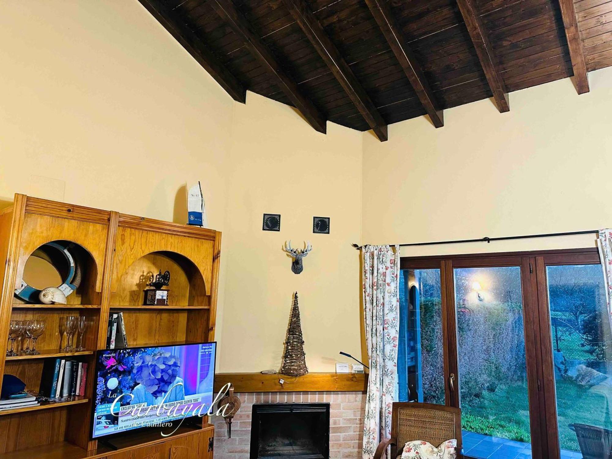 Rurales La Carbayala Holiday home *